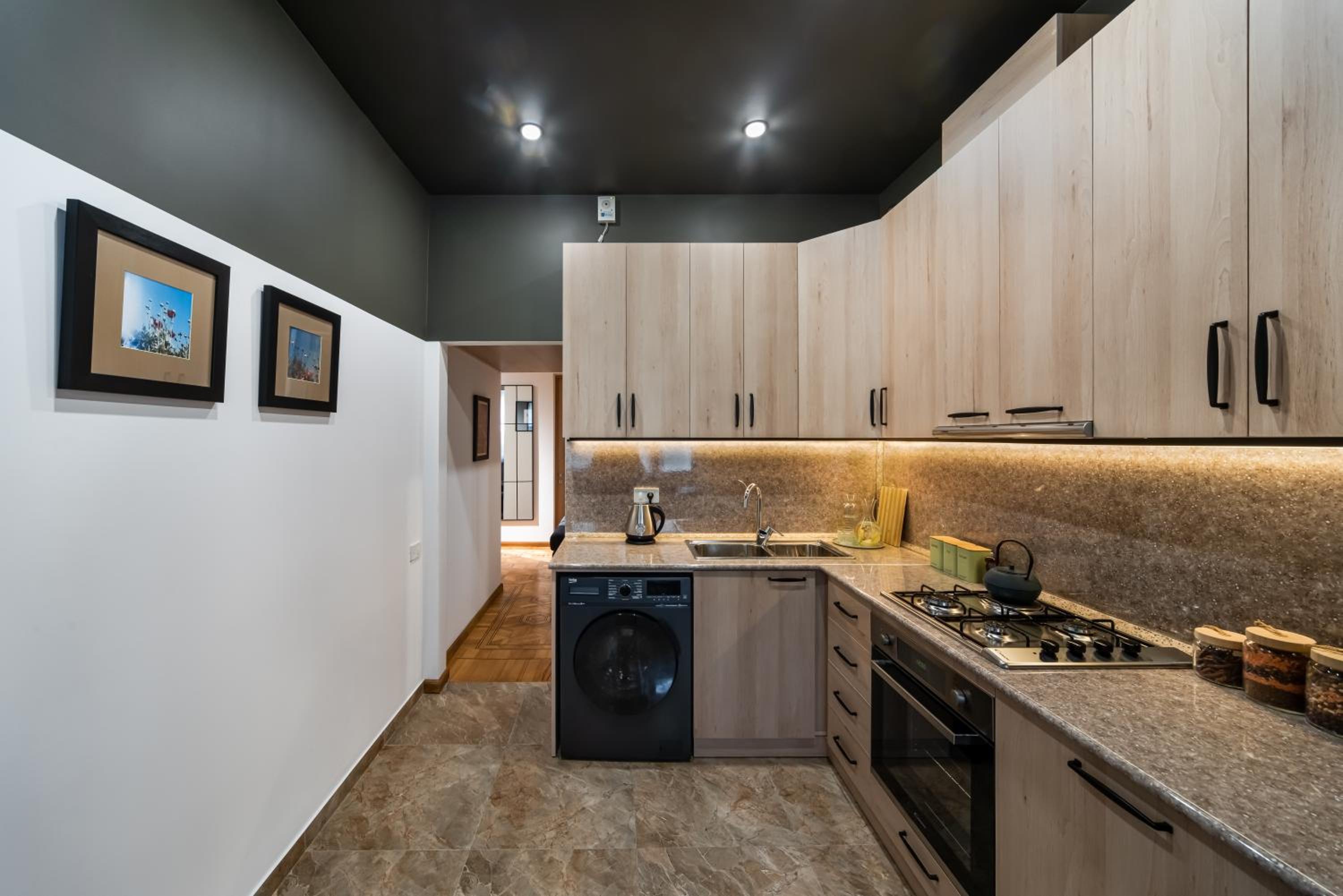 Neva Apartment by Downtown Inn