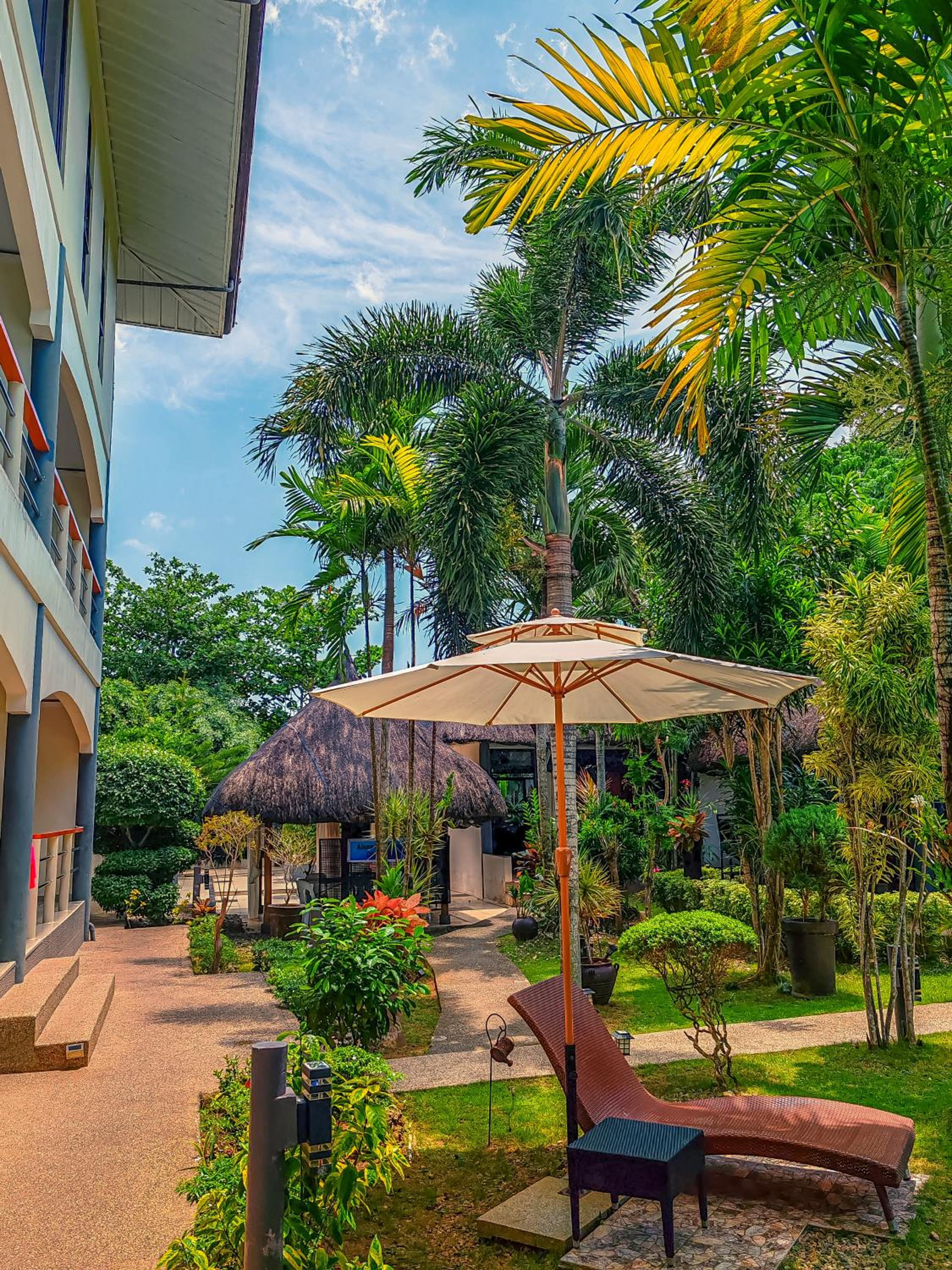 Alona Northland Resort