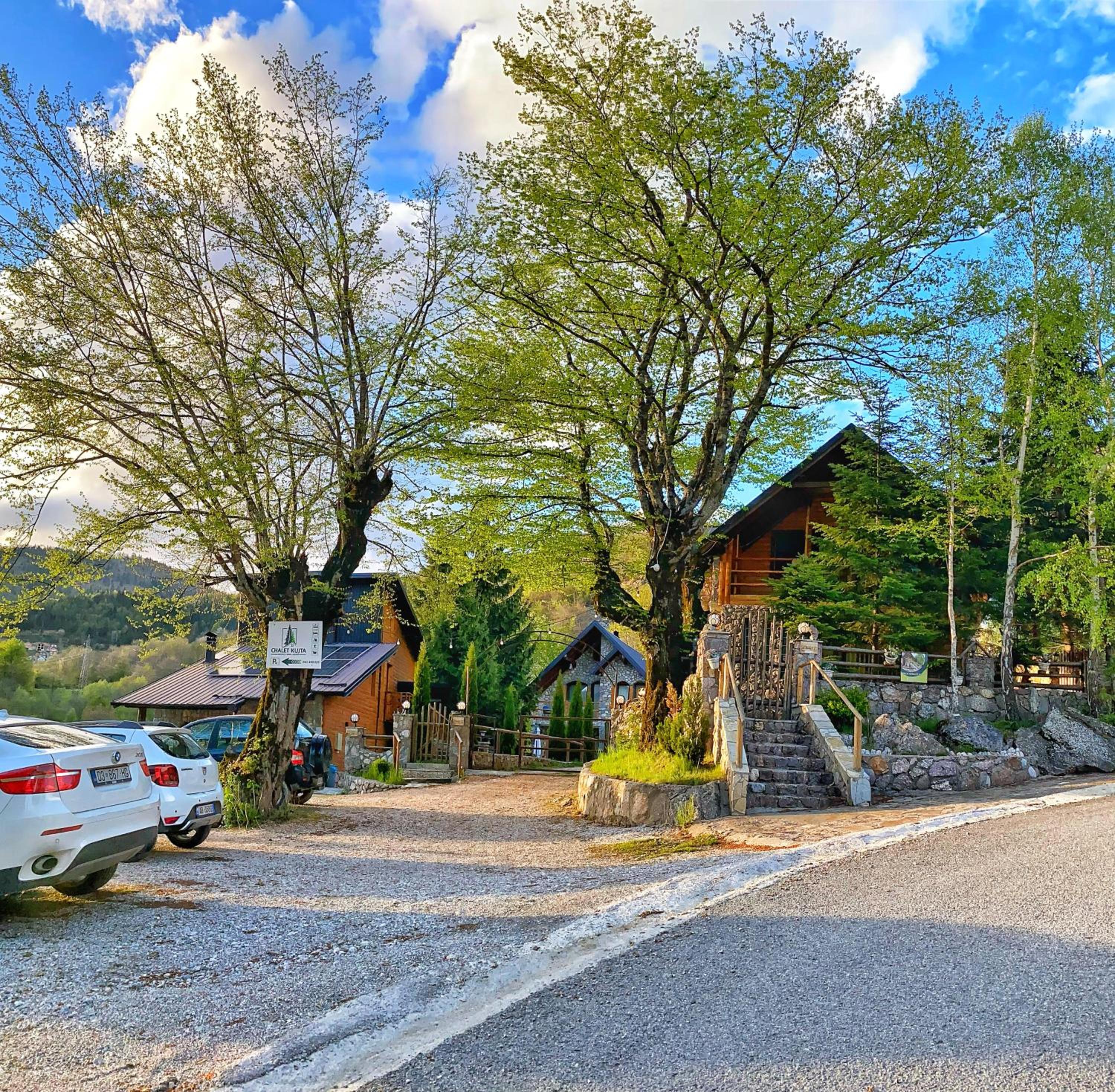 Hotel Chalet Kujta