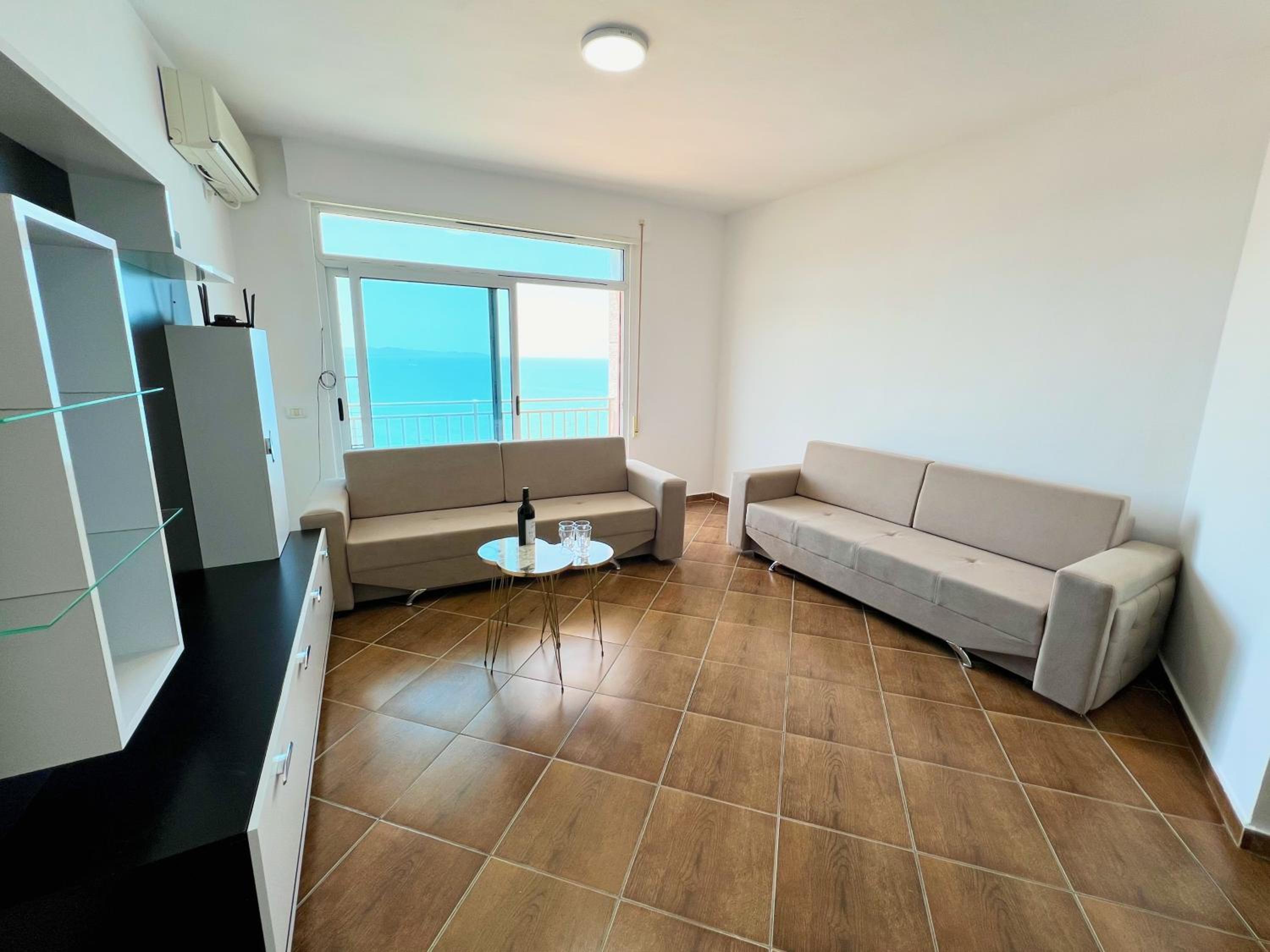 Seaside Escape Apartment with Stunning Sea View photo 2