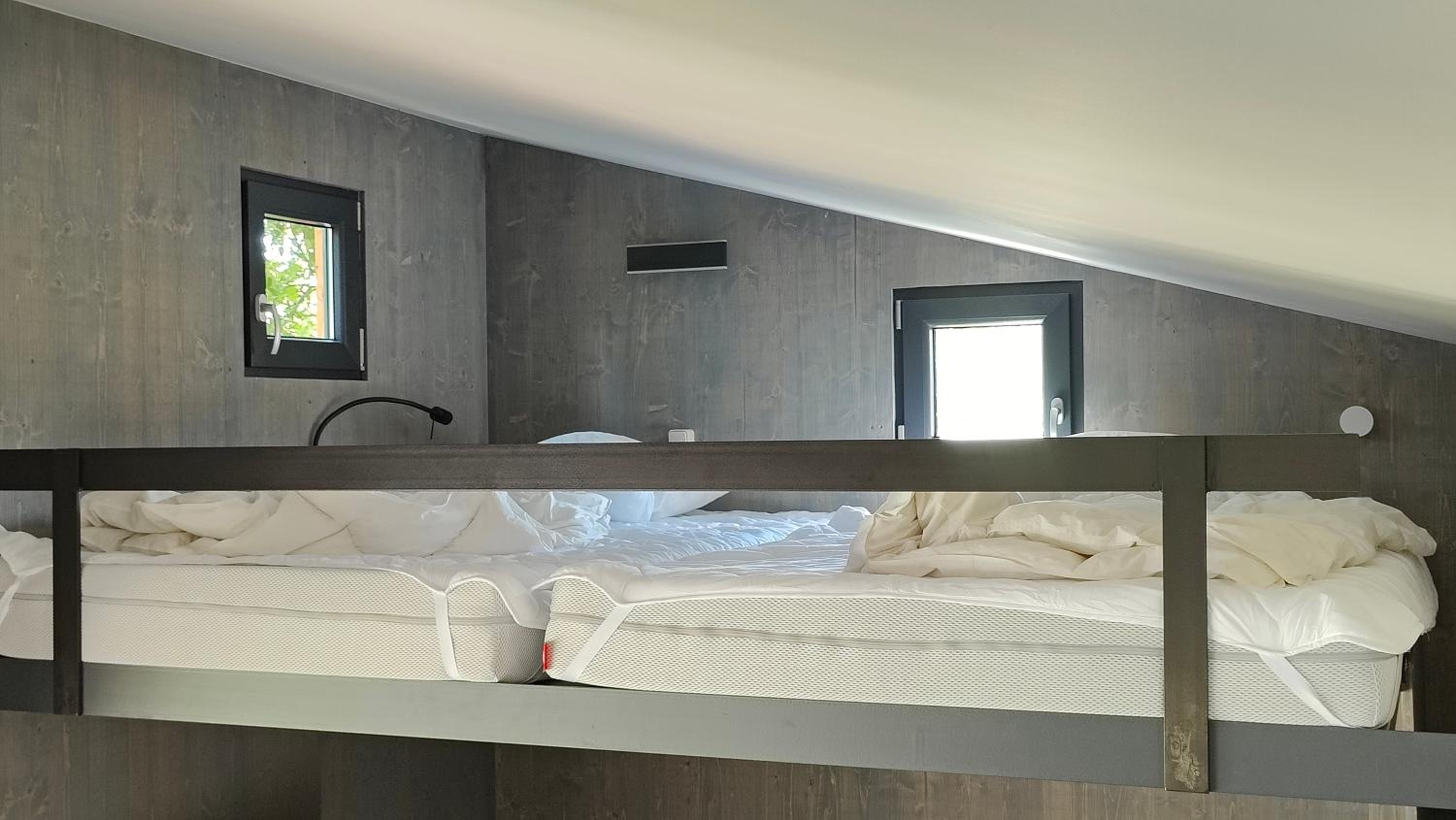 TinyHousebeiDresden mit Faßsauna unser größtes winziges Häuschen für bis zu 7 Personen, Kaminofen, große Terrasse - Nähe Sächsische Schweiz - Von Juni - Se