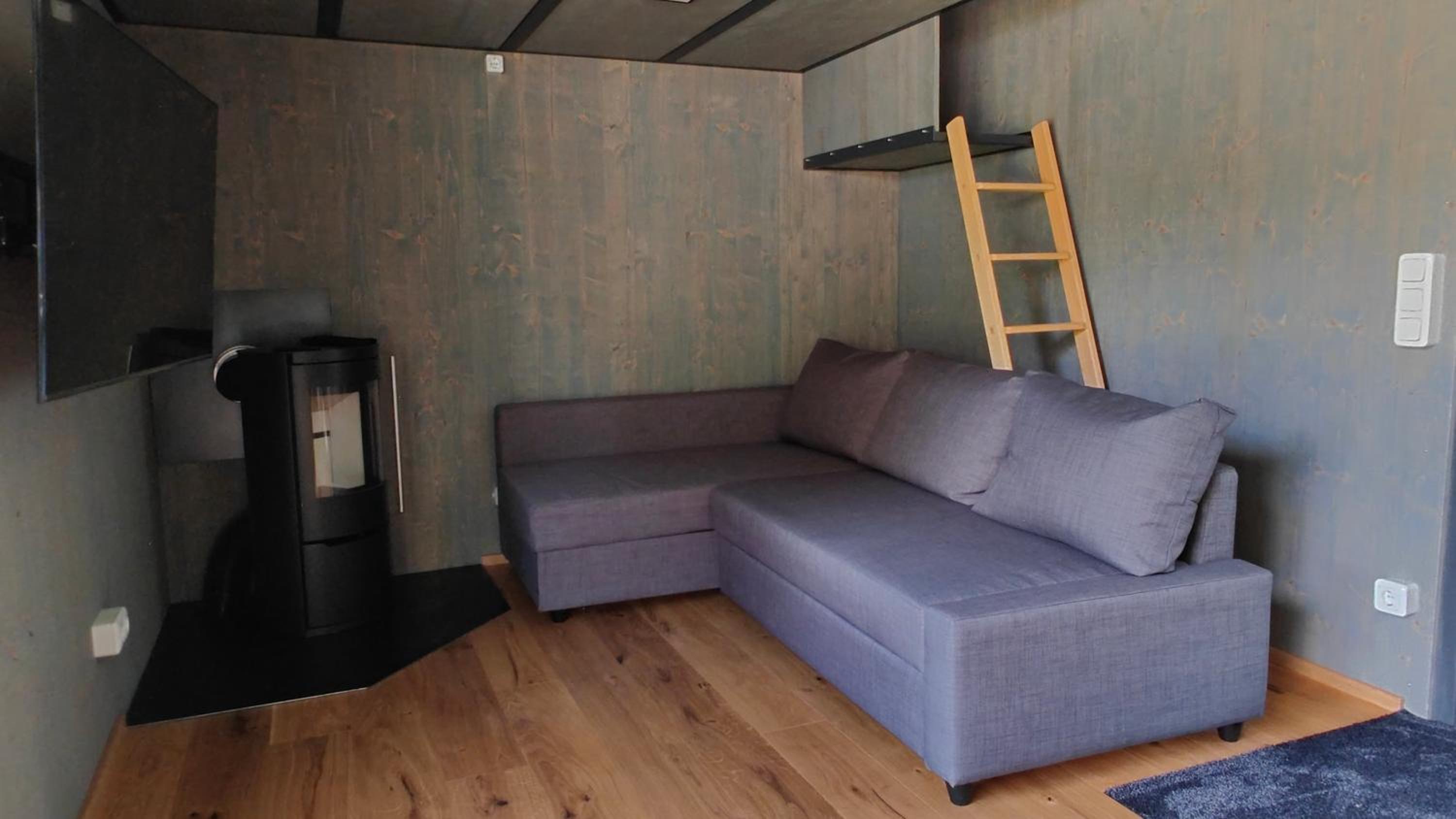 TinyHousebeiDresden mit Faßsauna unser größtes winziges Häuschen für bis zu 7 Personen, Kaminofen, große Terrasse - Nähe Sächsische Schweiz - Von Juni - Se