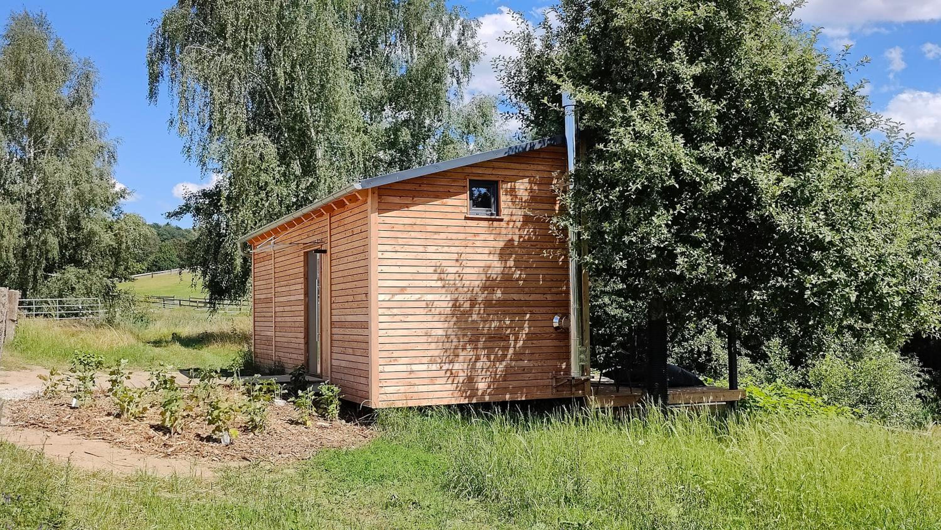 TinyHousebeiDresden mit Faßsauna unser größtes winziges Häuschen für bis zu 7 Personen, Kaminofen, große Terrasse - Nähe Sächsische Schweiz - Von Juni - Se