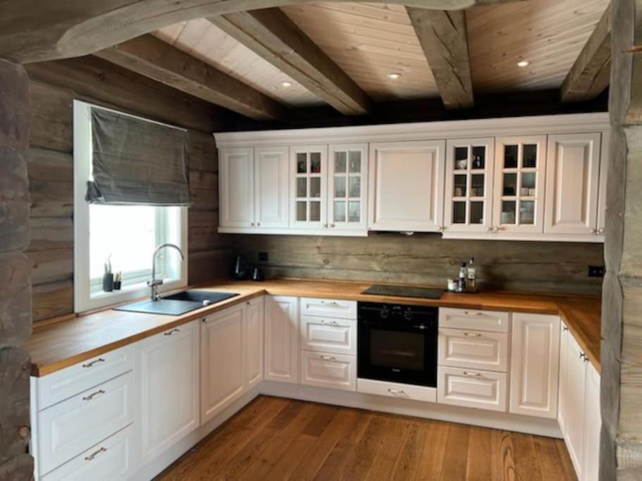 Cabin with Porsche to rent