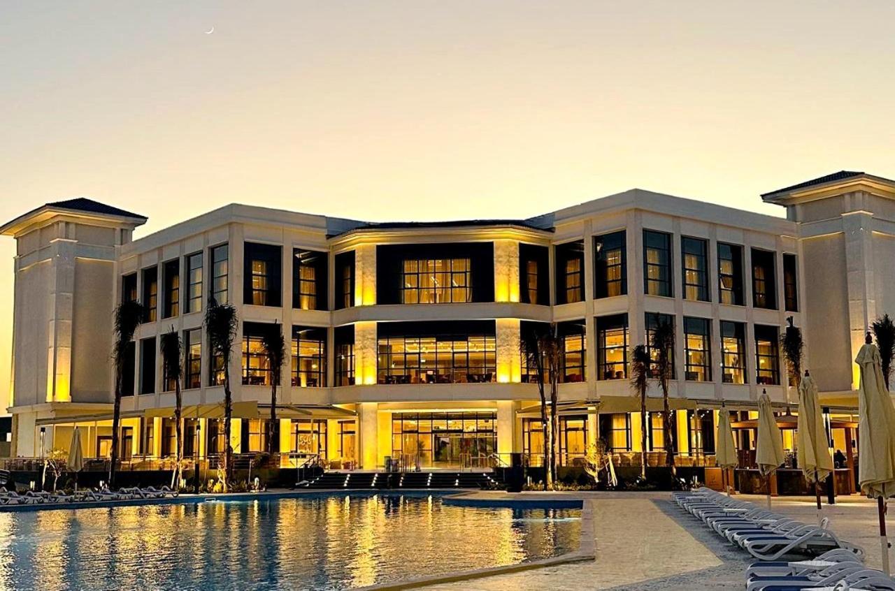 Azur One Eleven Hotel Alamein