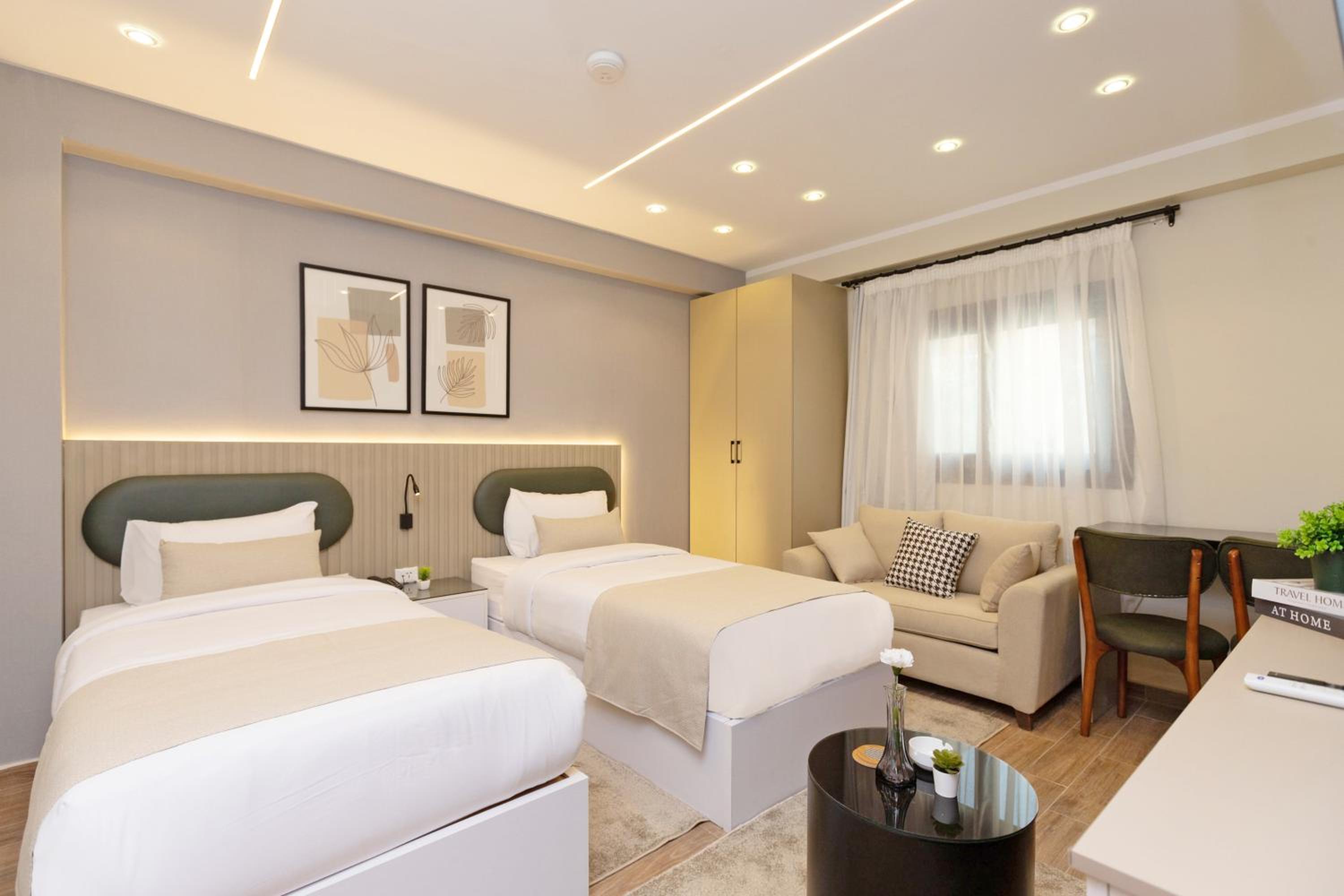 Hotel Homtel Residence AUC - Image 1