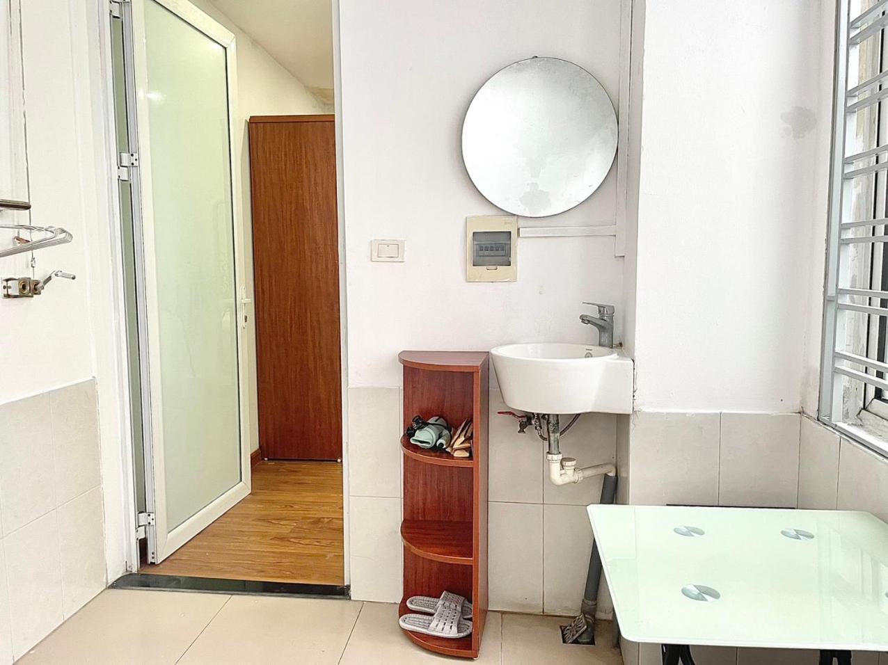 Hidden Paradise Apartment- 3 bedrooms -3 floors