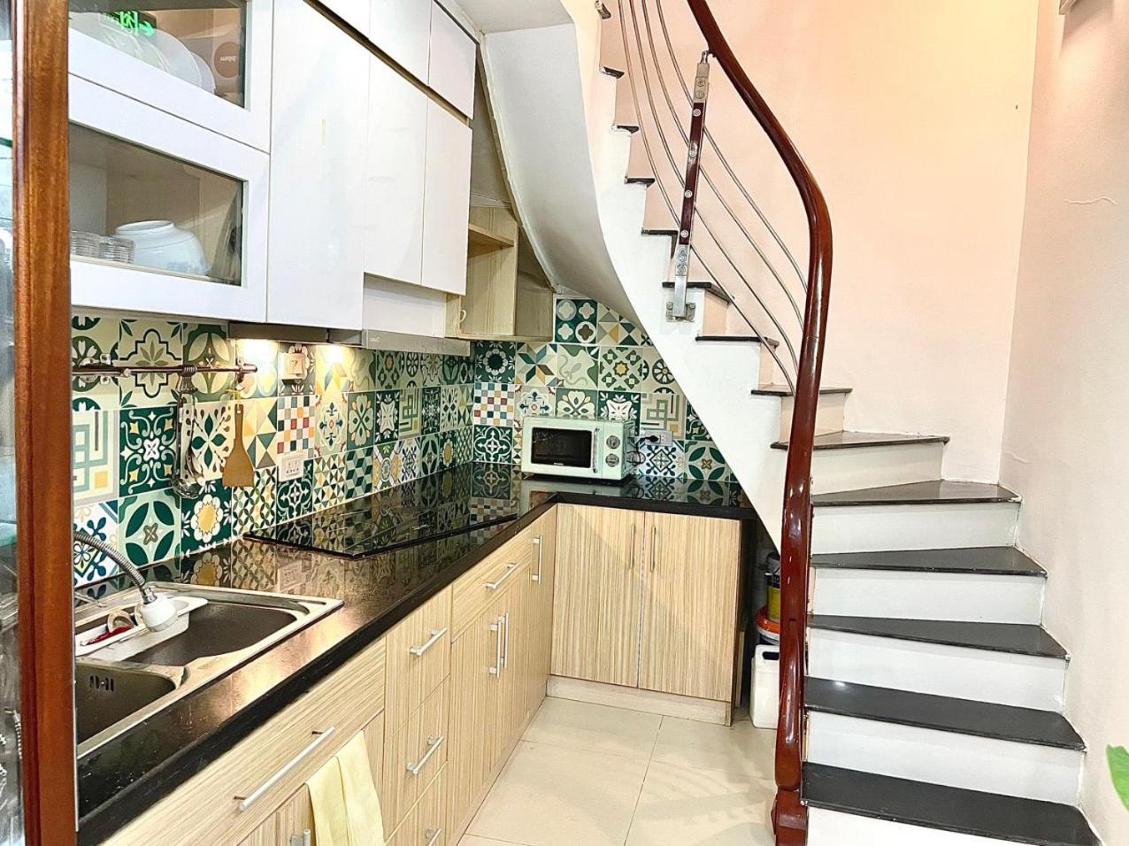 Hidden Paradise Apartment- 3 bedrooms -3 floors