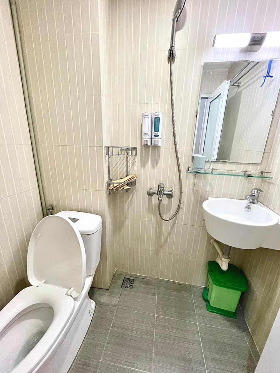 Hidden Paradise Apartment- 3 bedrooms -3 floors