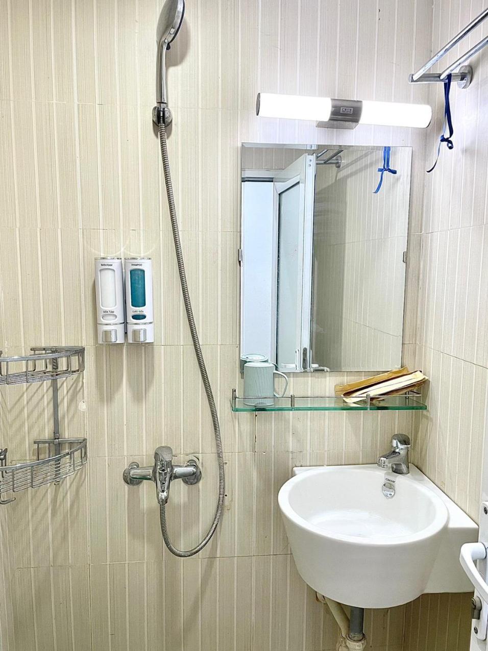 Hidden Paradise Apartment- 3 bedrooms -3 floors