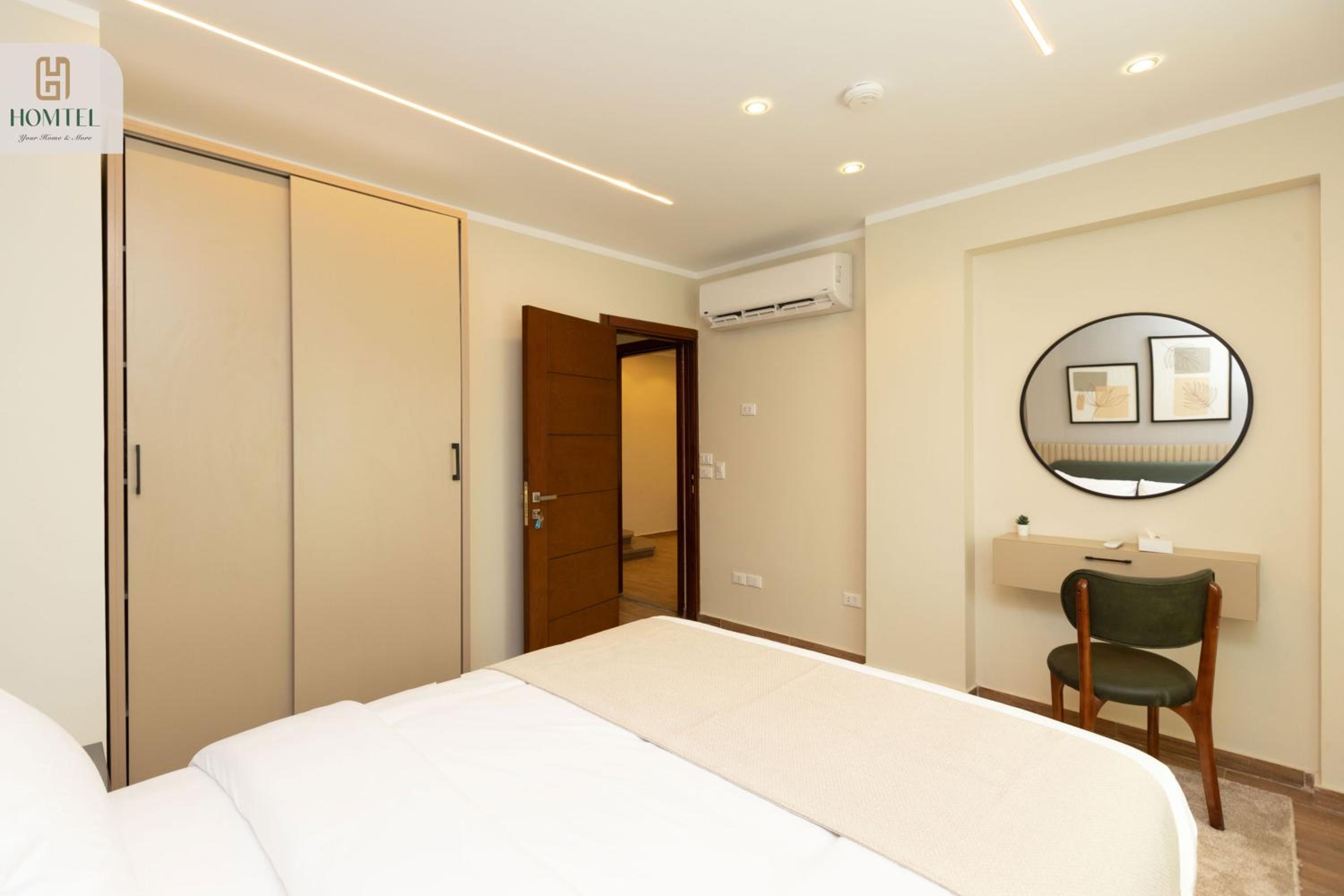 Homtel Residence AUC