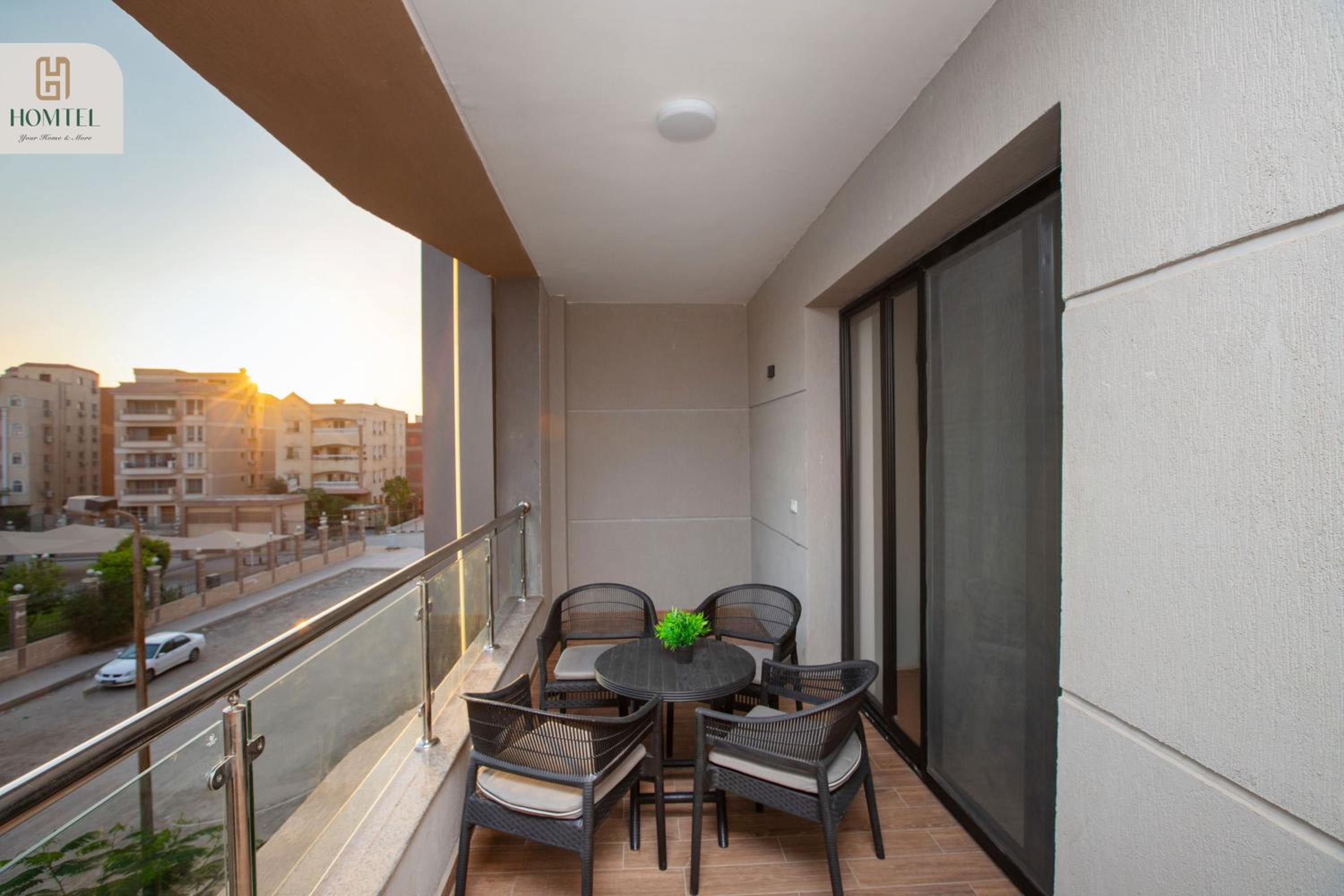 Homtel Residence AUC