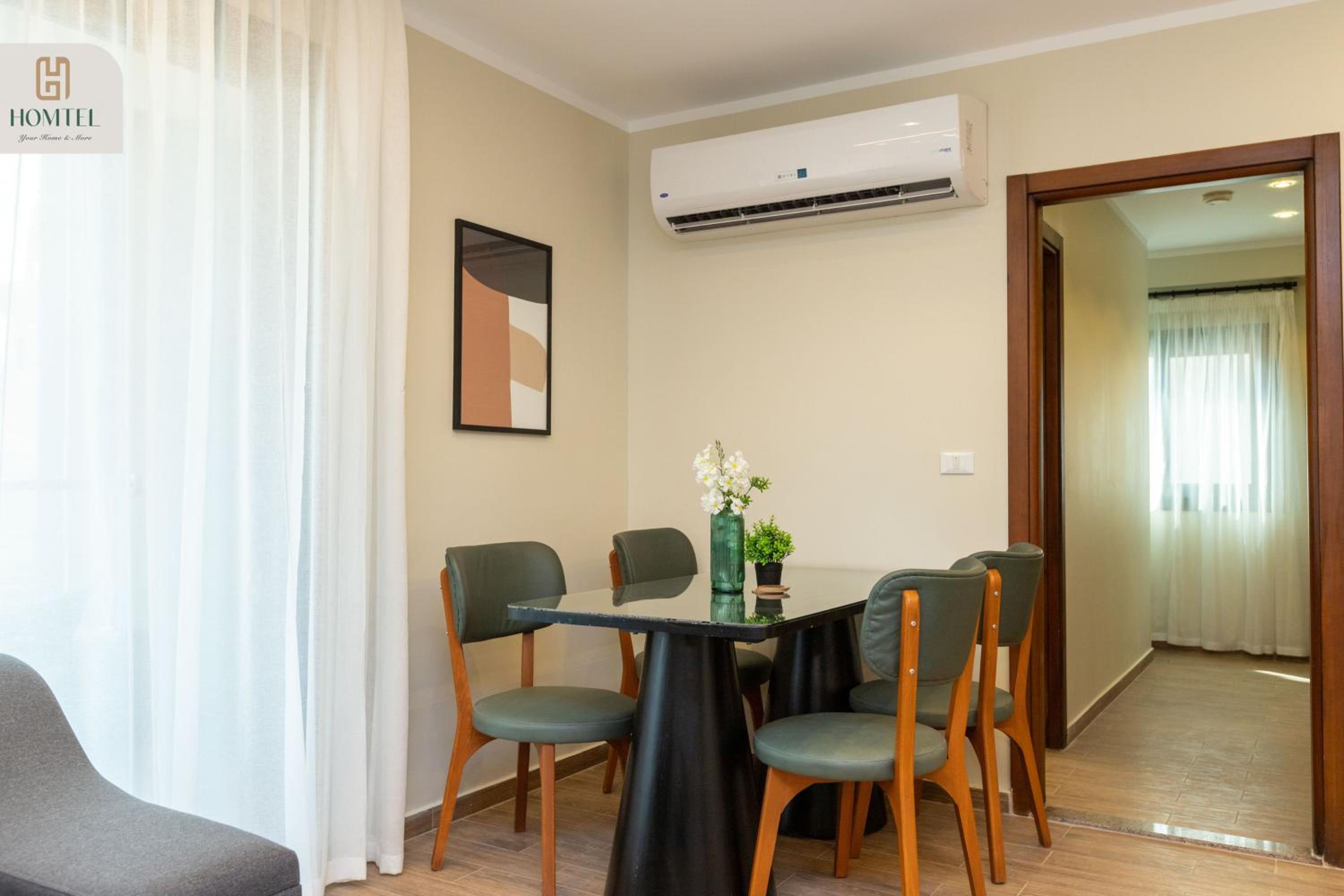 Homtel Residence AUC