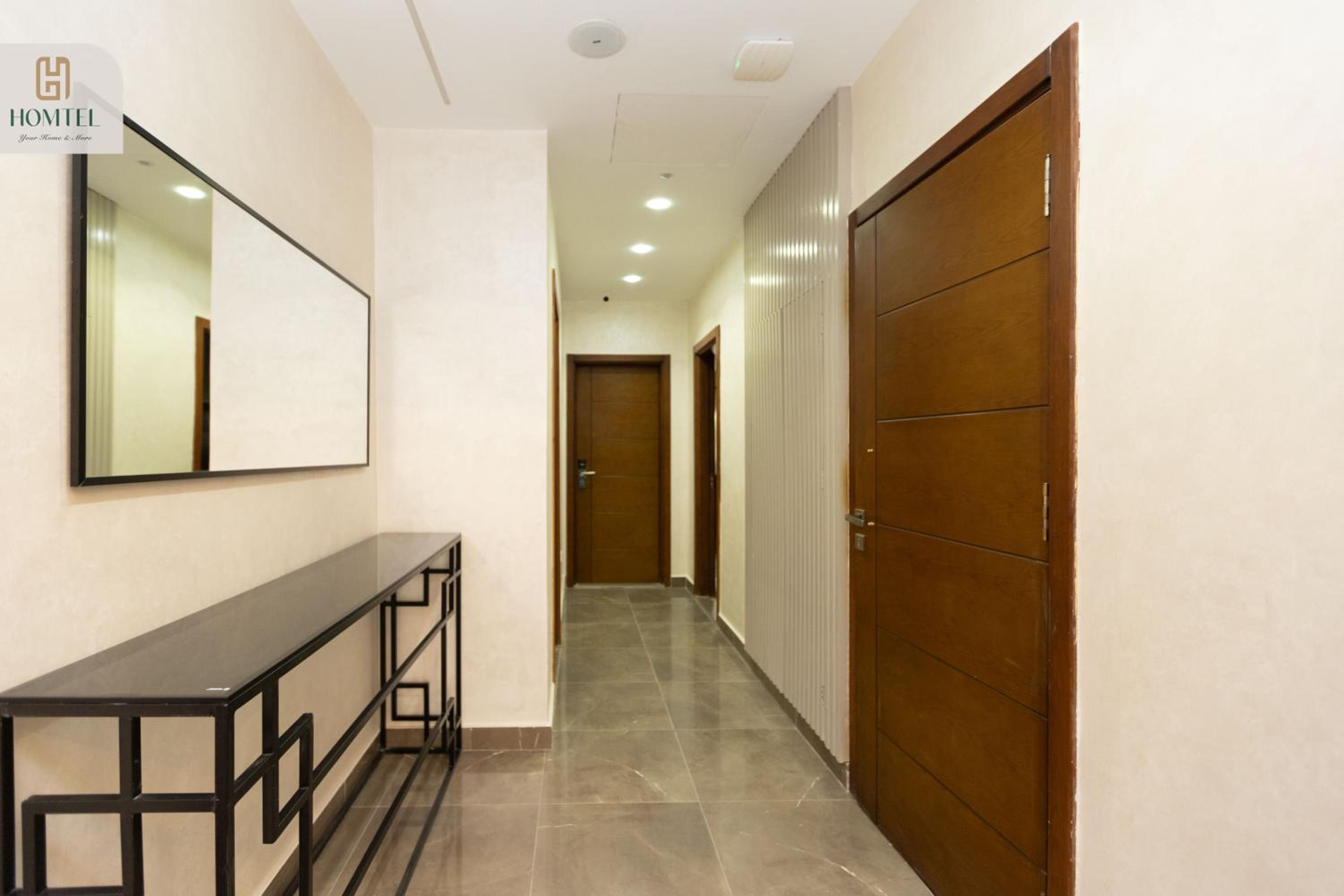 Homtel Residence AUC