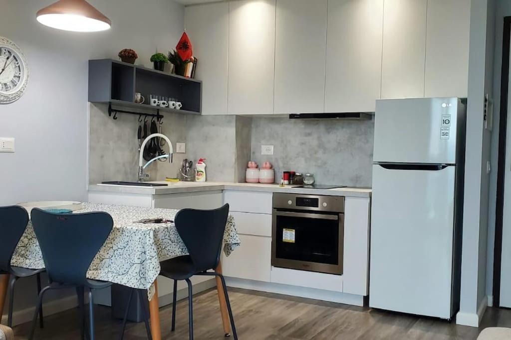 Aura Home