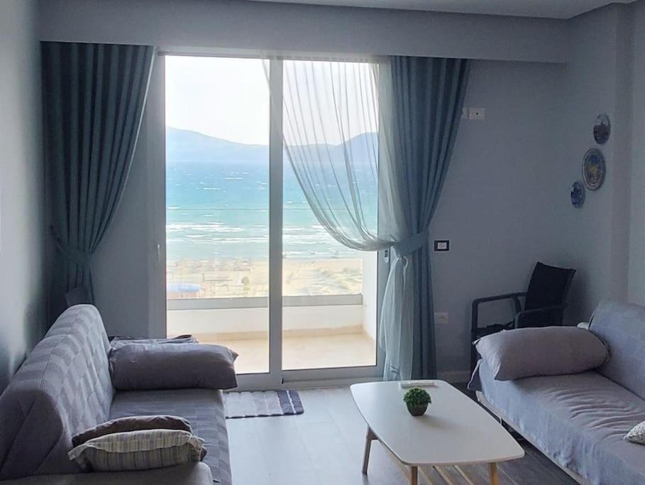 Aura Home