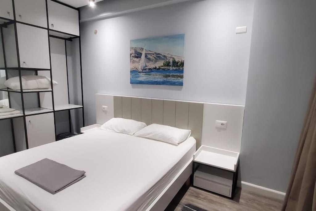 Aura Home