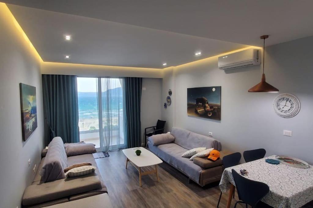 Aura Home