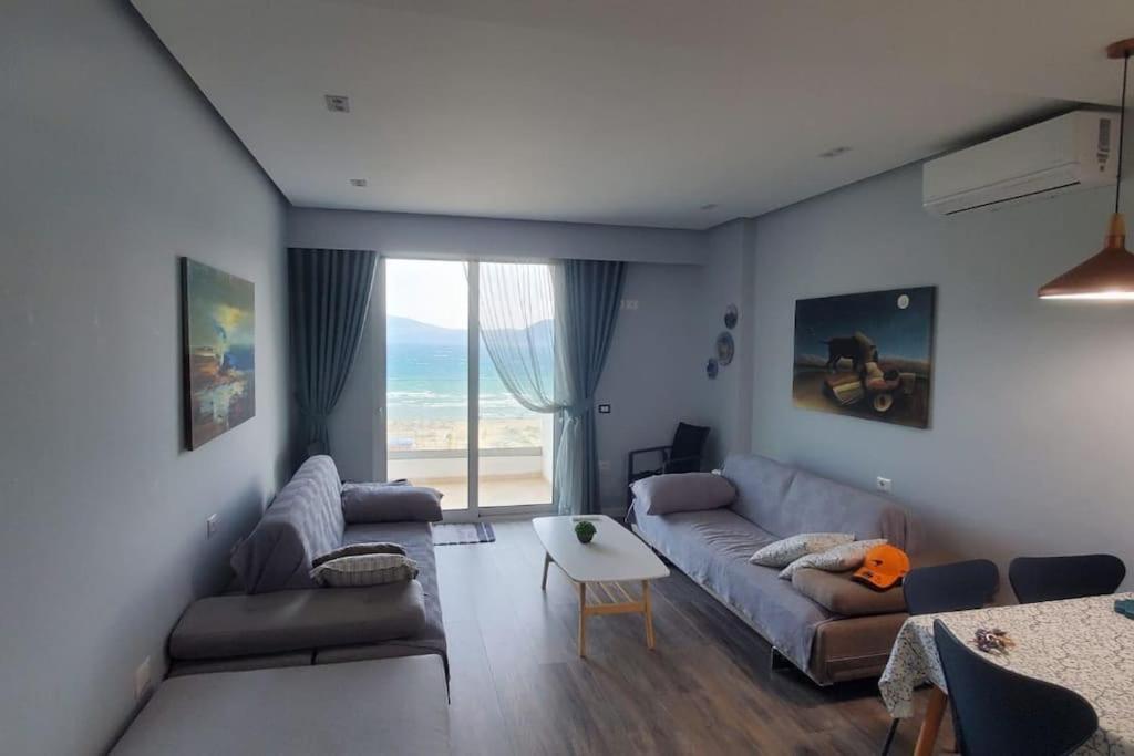 Aura Home