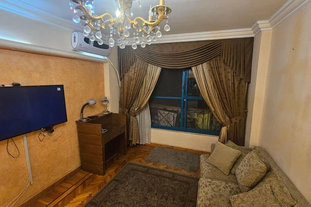 fawzi moaz main st-families only