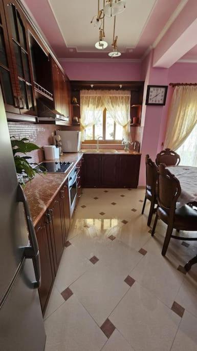 Elena's Apartment