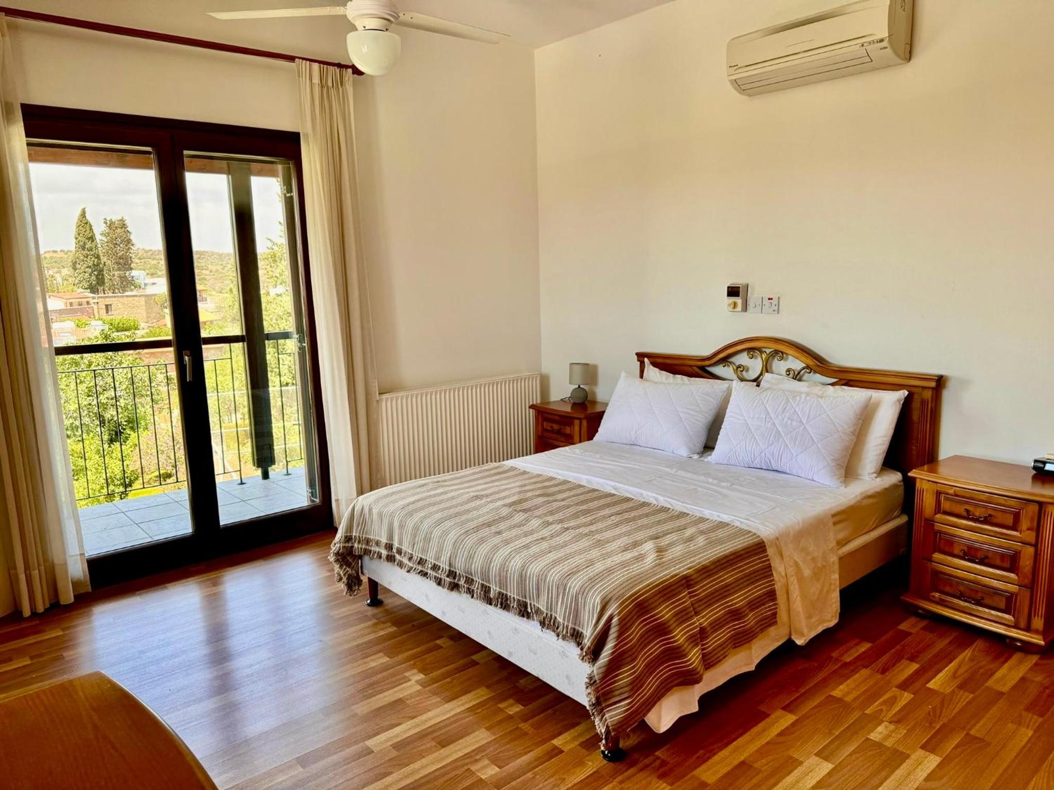 Mountain view 6 bed mansion with Private Padel Court, Pool & Gym