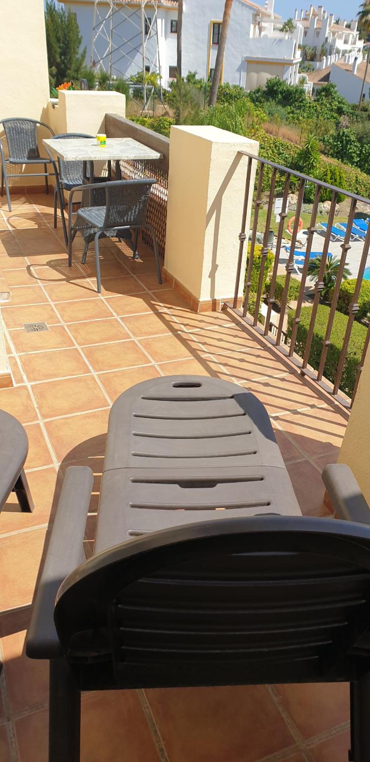 Stunning Golf View Apt, Miraflores Golf