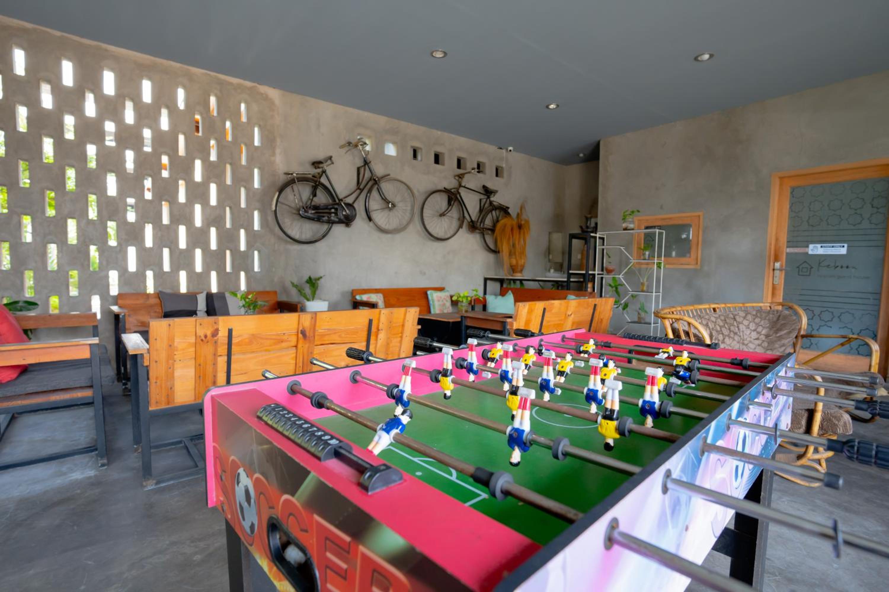 RedDoorz Syariah near Lombok Epicentrum Mall view 3