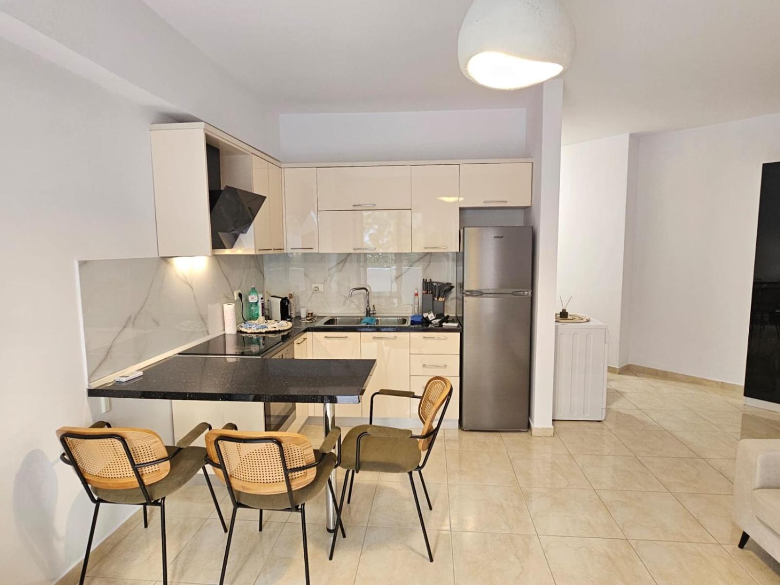 Flori Apartment city center Vlore