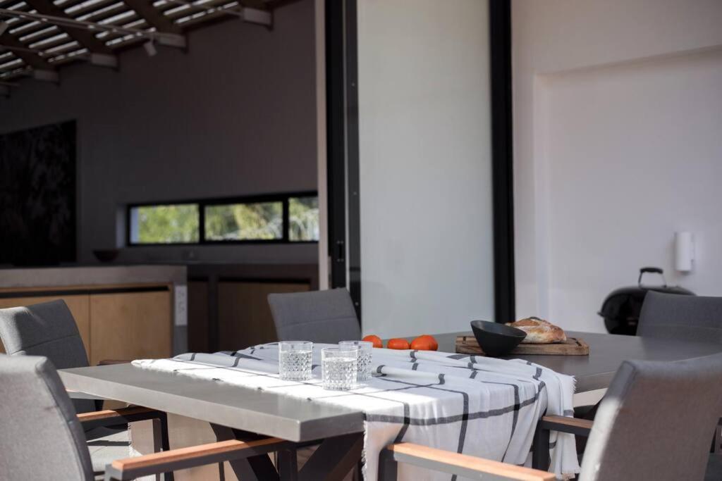 Architectural gem in Durban North - sleeps 6