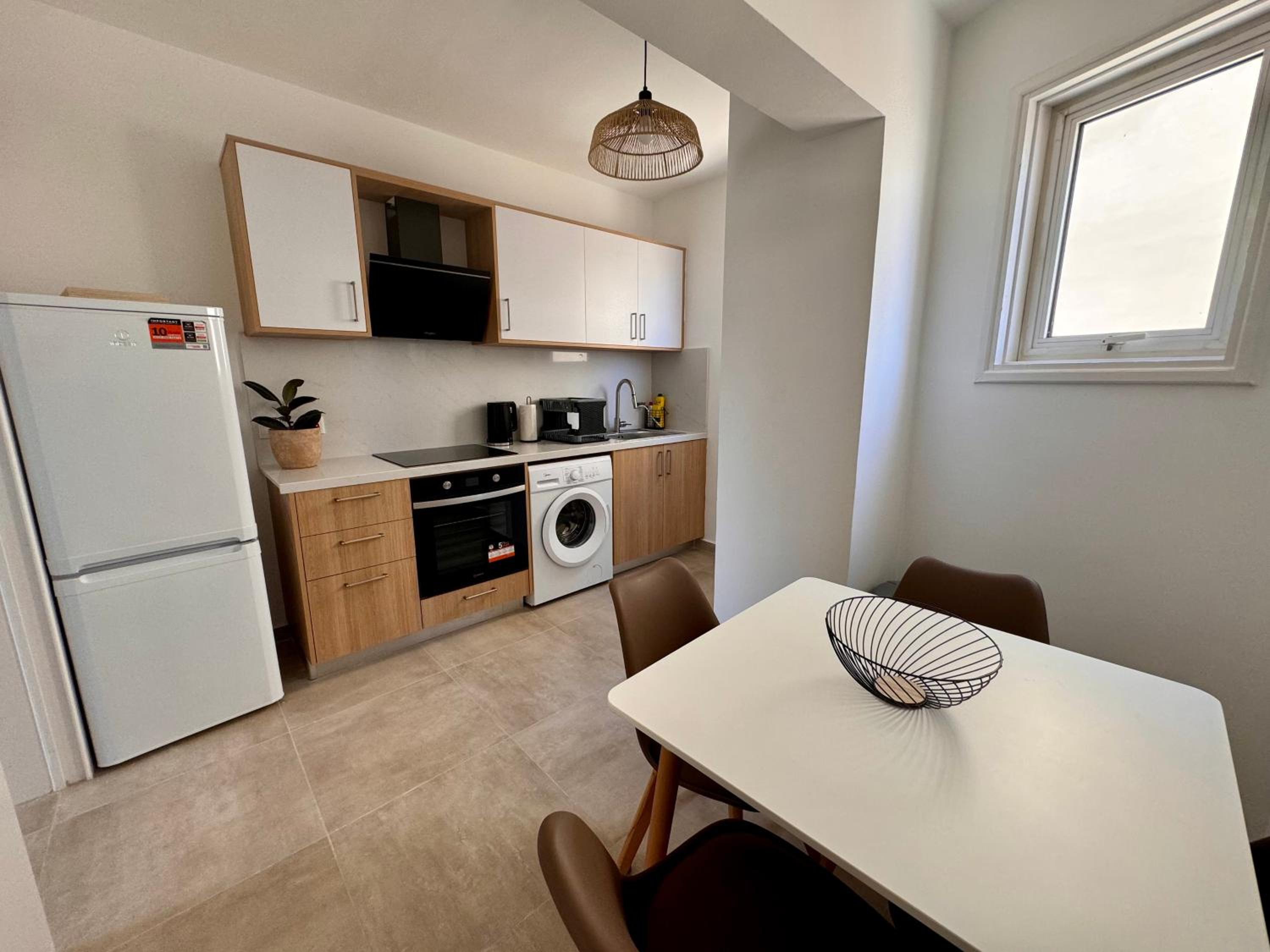 Luxury two bed Kato Pafos flat