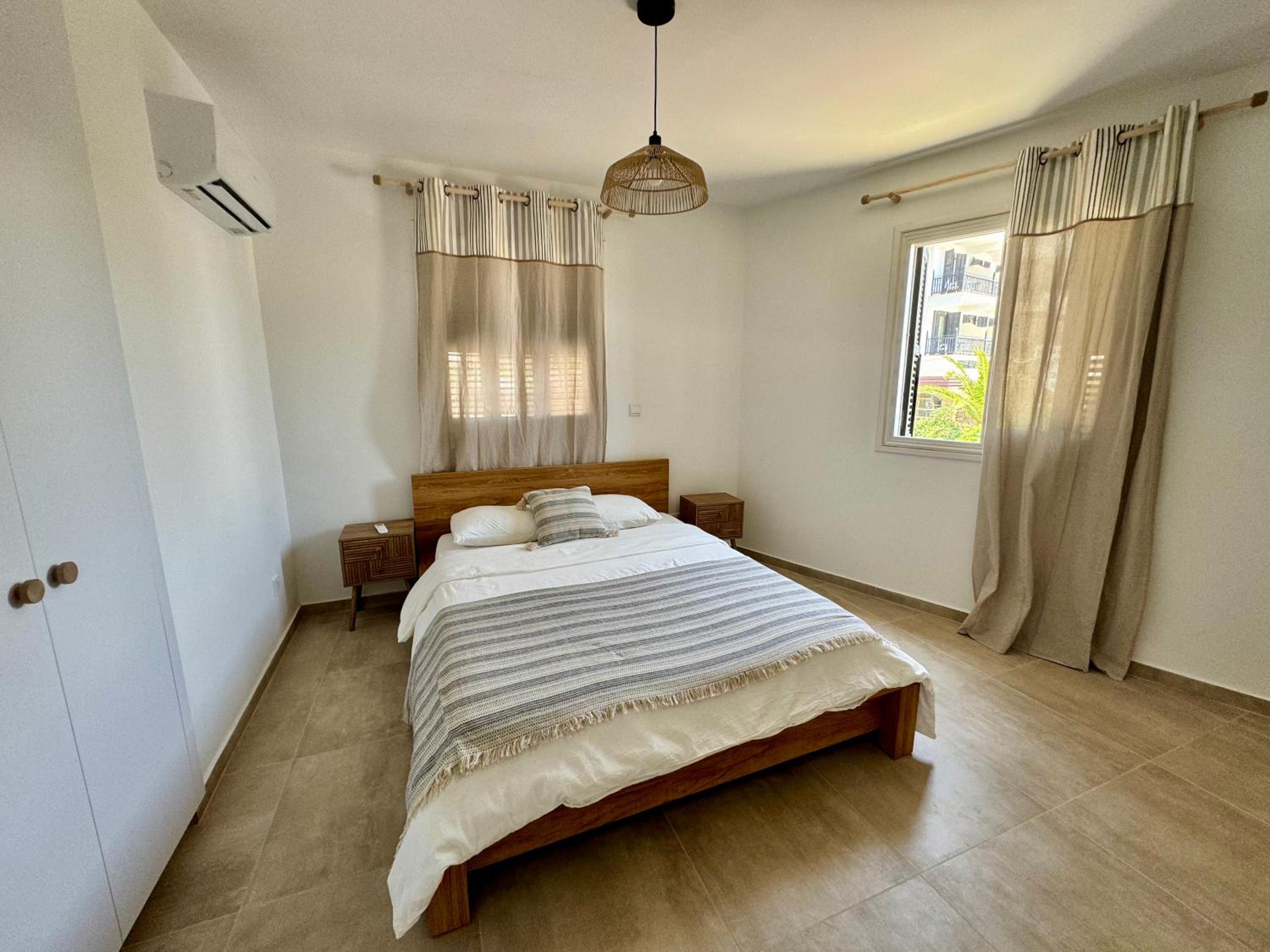 Luxury two bed Kato Pafos flat