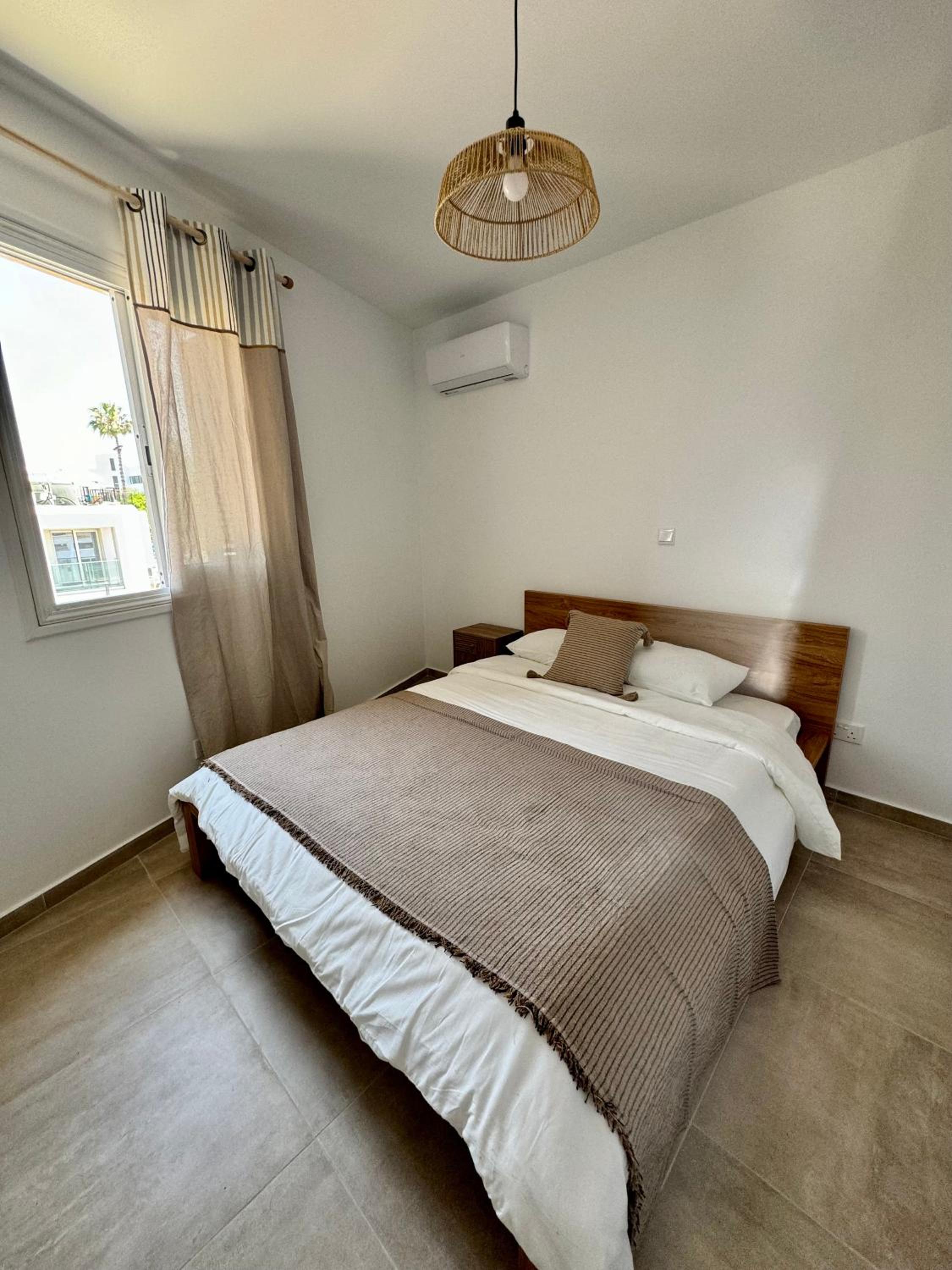 Luxury two bed Kato Pafos flat