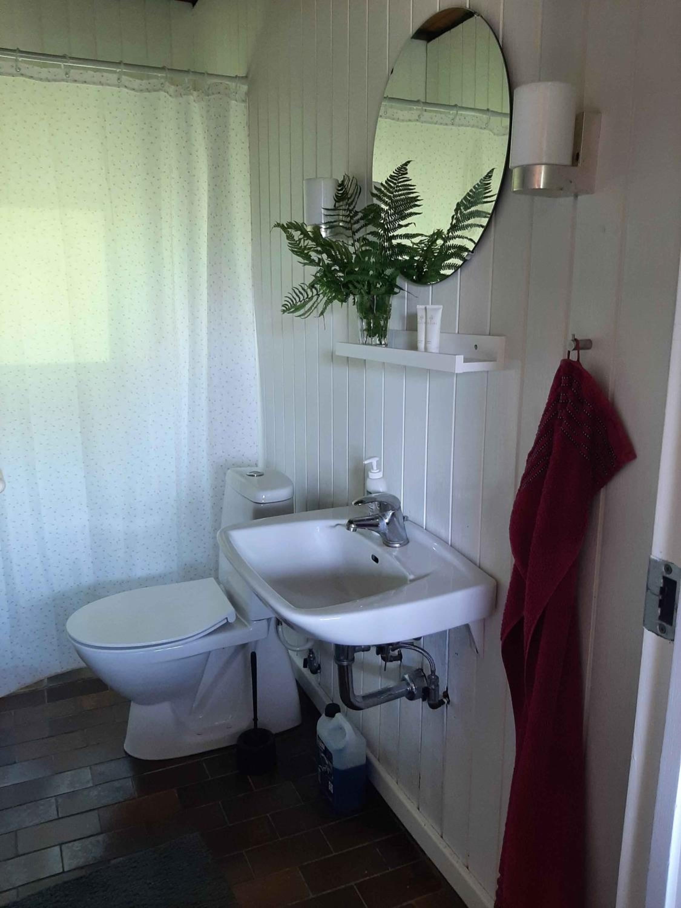 Cozy Summer House In Melby Enghave