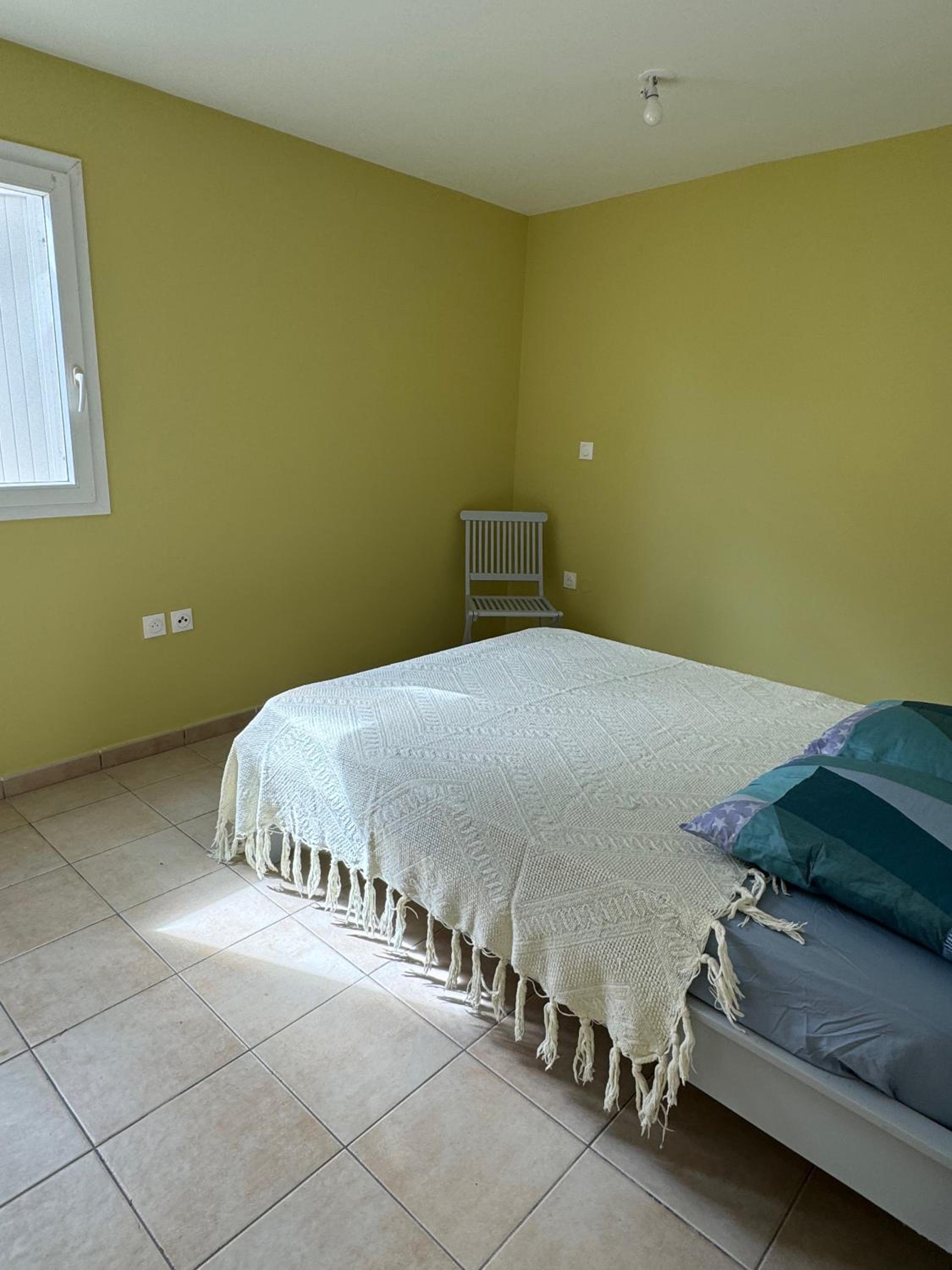 Appartement F2 résidence calme avec piscine SAINT-ANDRE view 3
