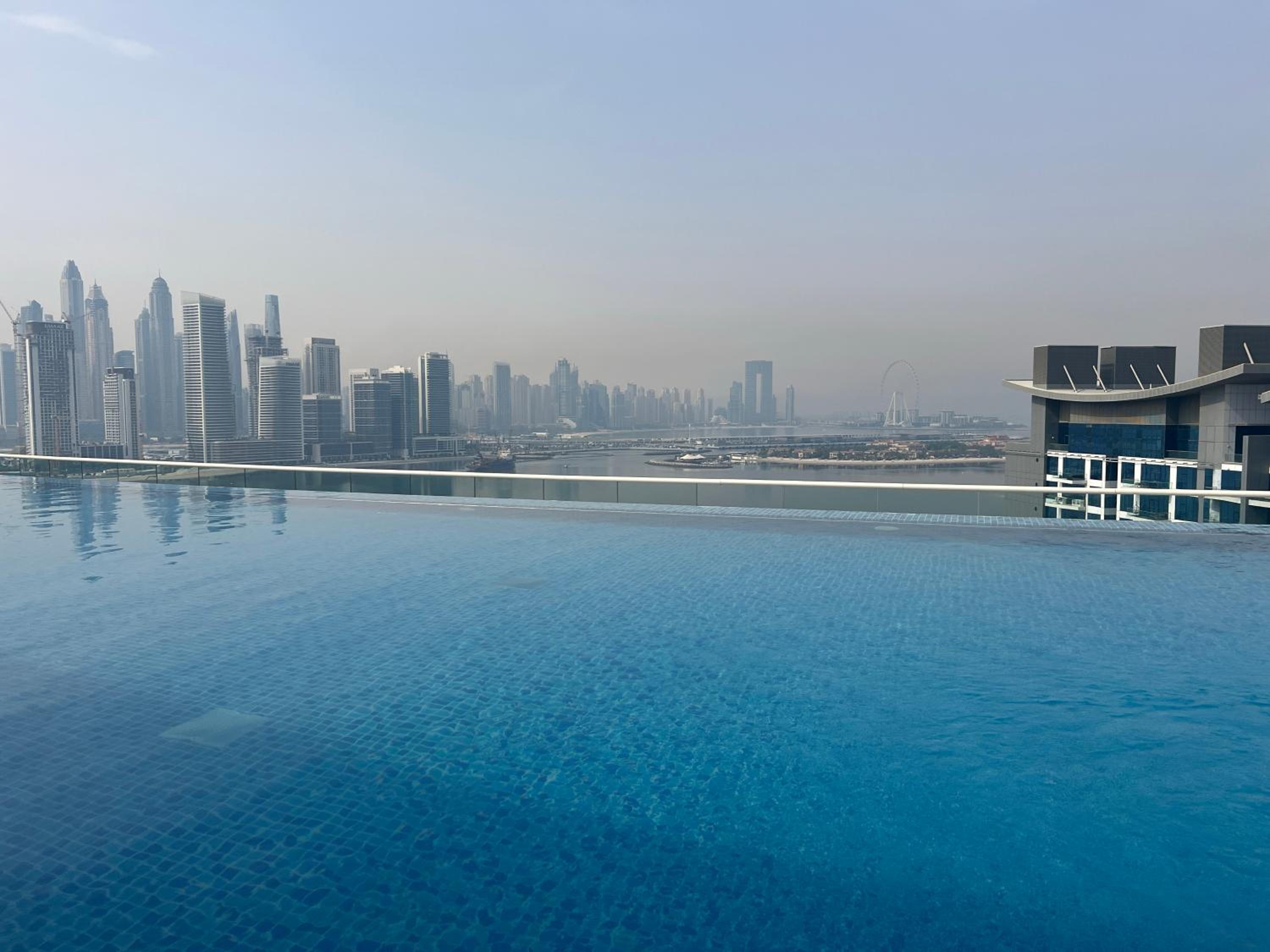SevenPalm 2BR SeaView RooftopPool privBeach