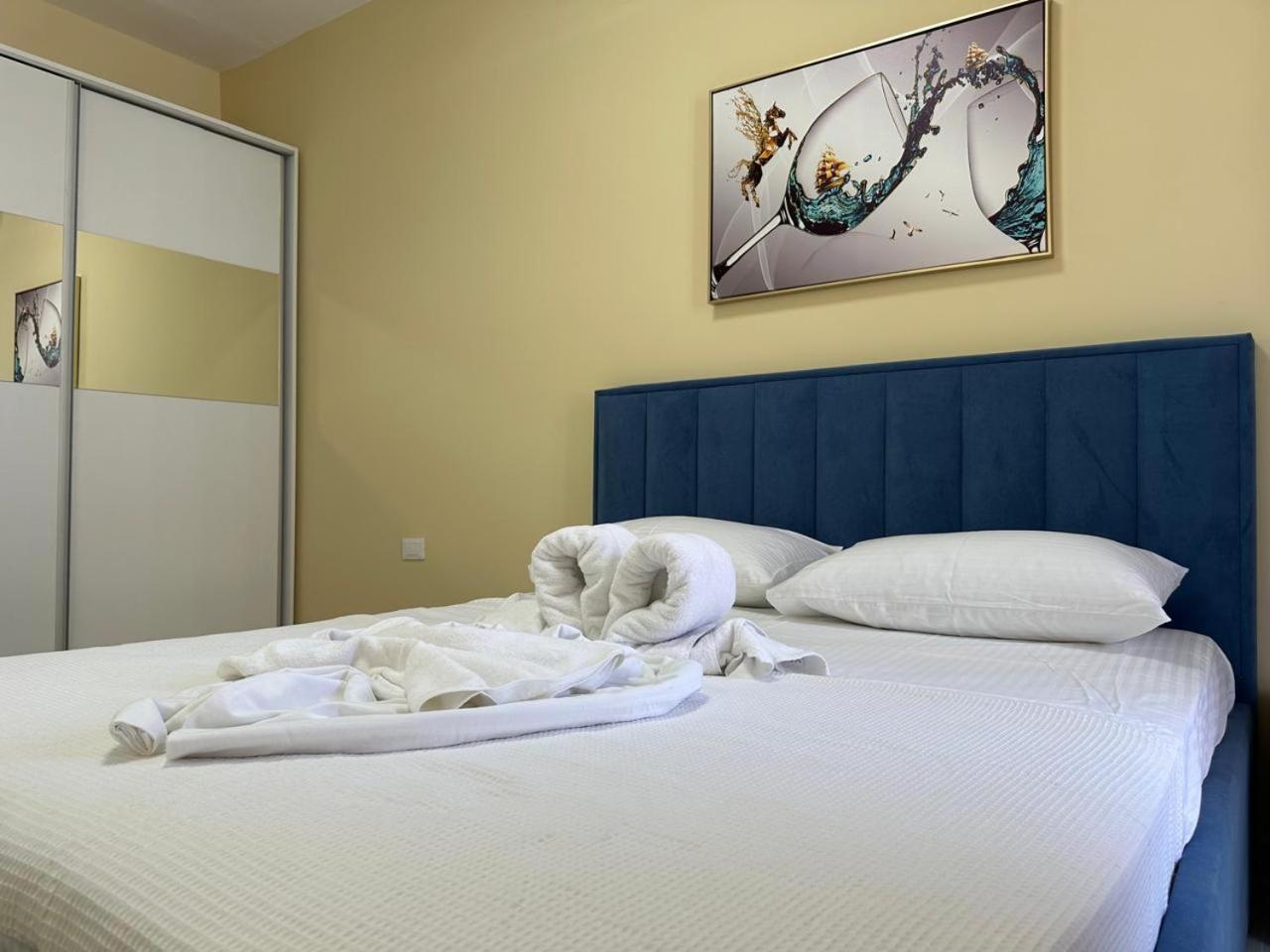 Seafoam Sands Apartment