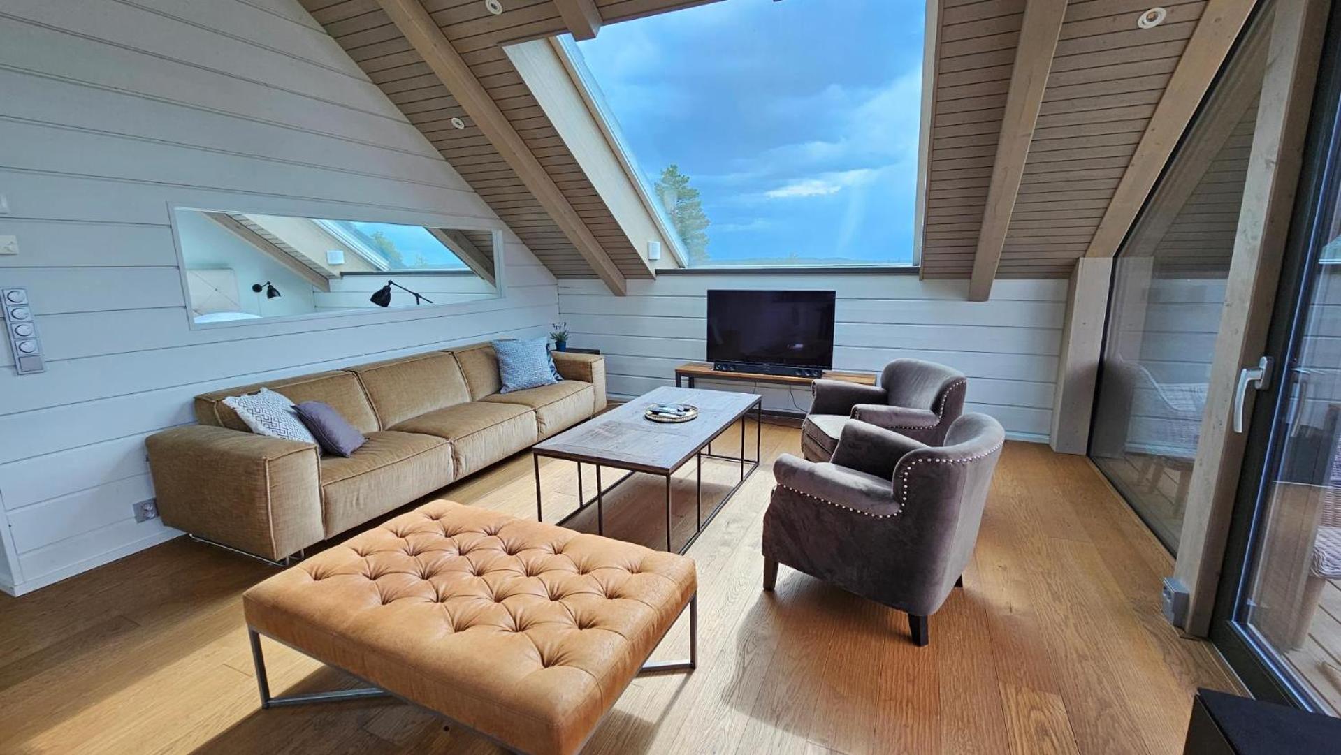 Naava Chalet 401, kattohuoneisto view 3