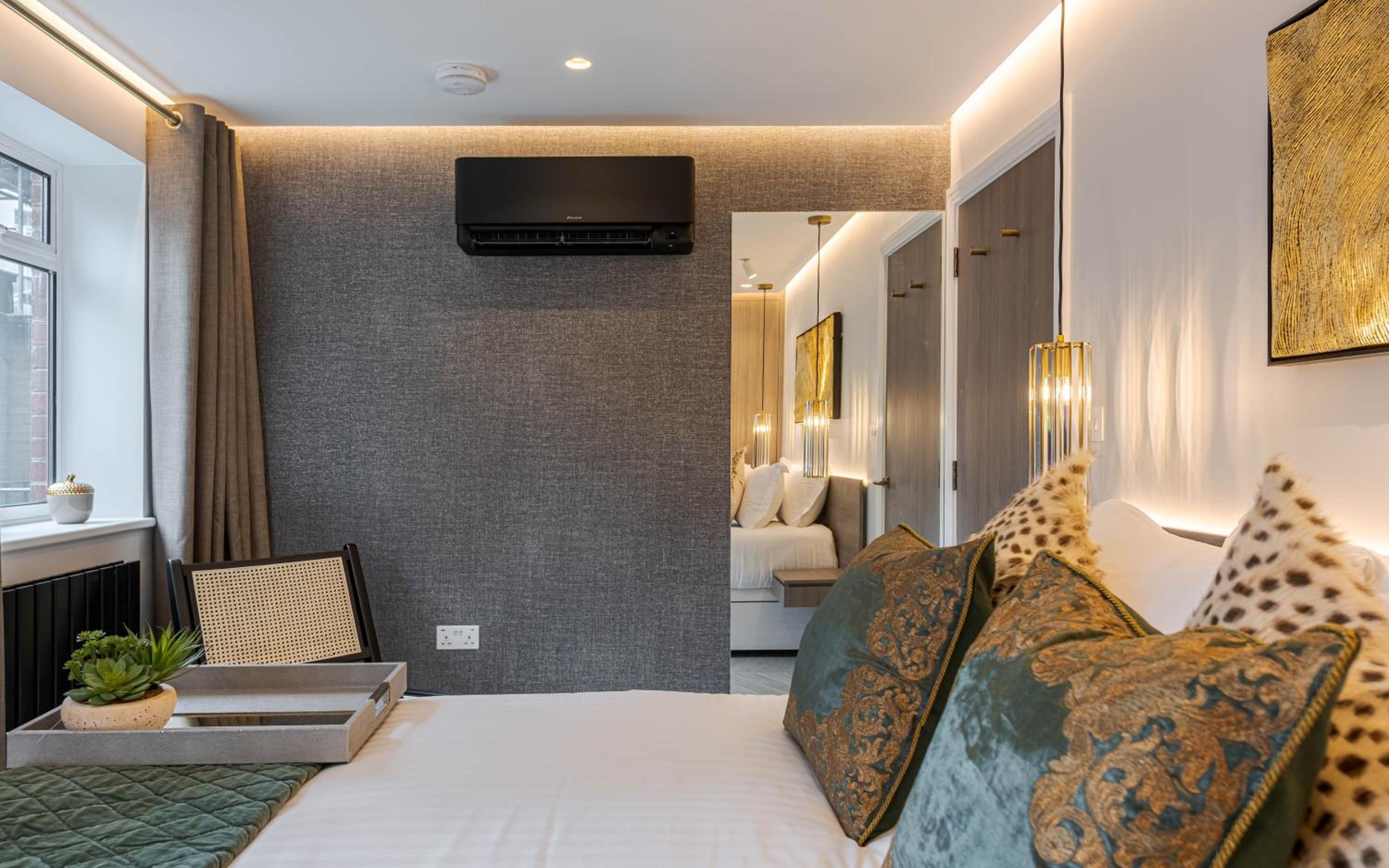 Luxurious 2Bd 2Bth Apartment in Knightsbridge with AC