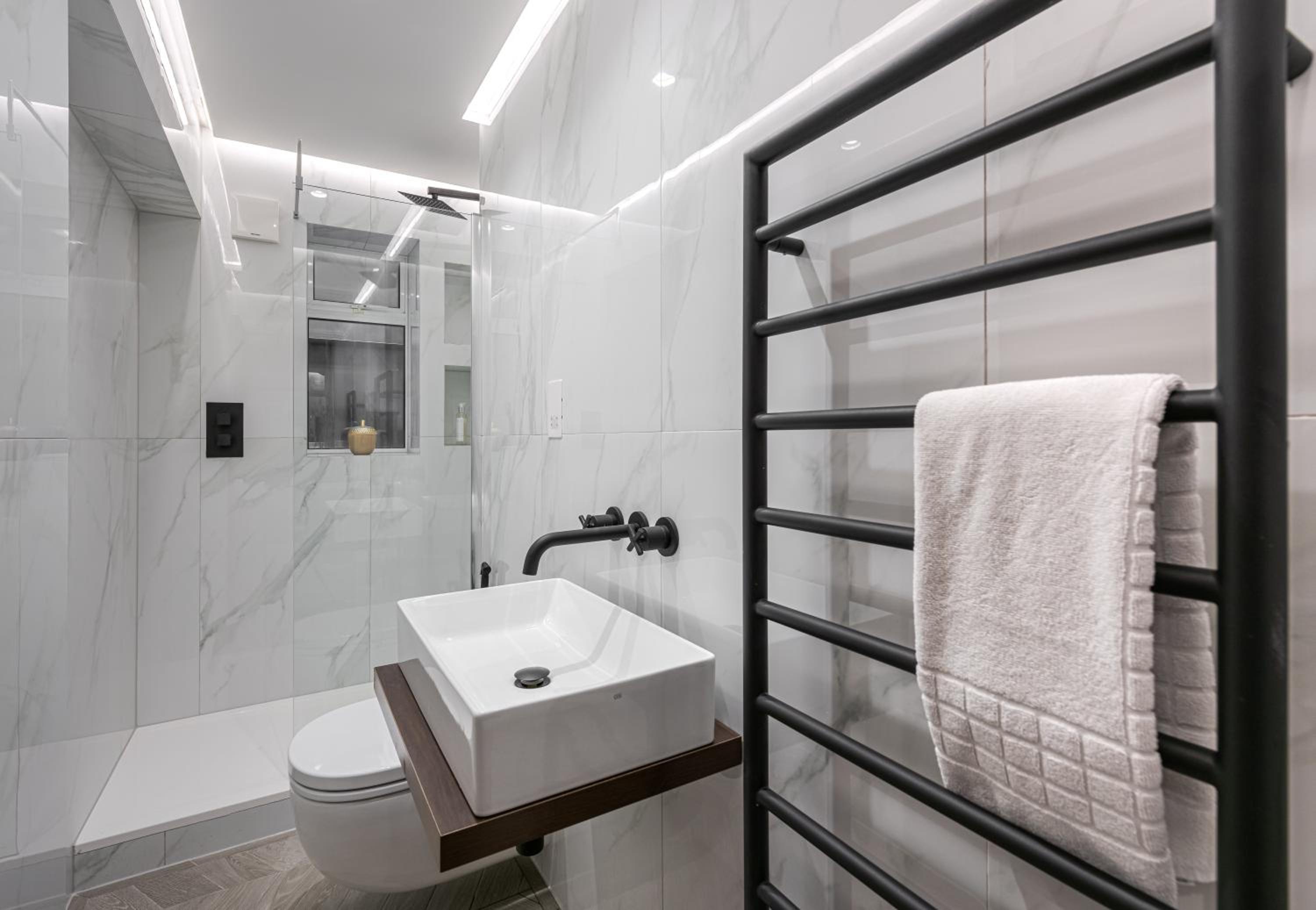 Luxurious 2Bd 2Bth Apartment in Knightsbridge with AC