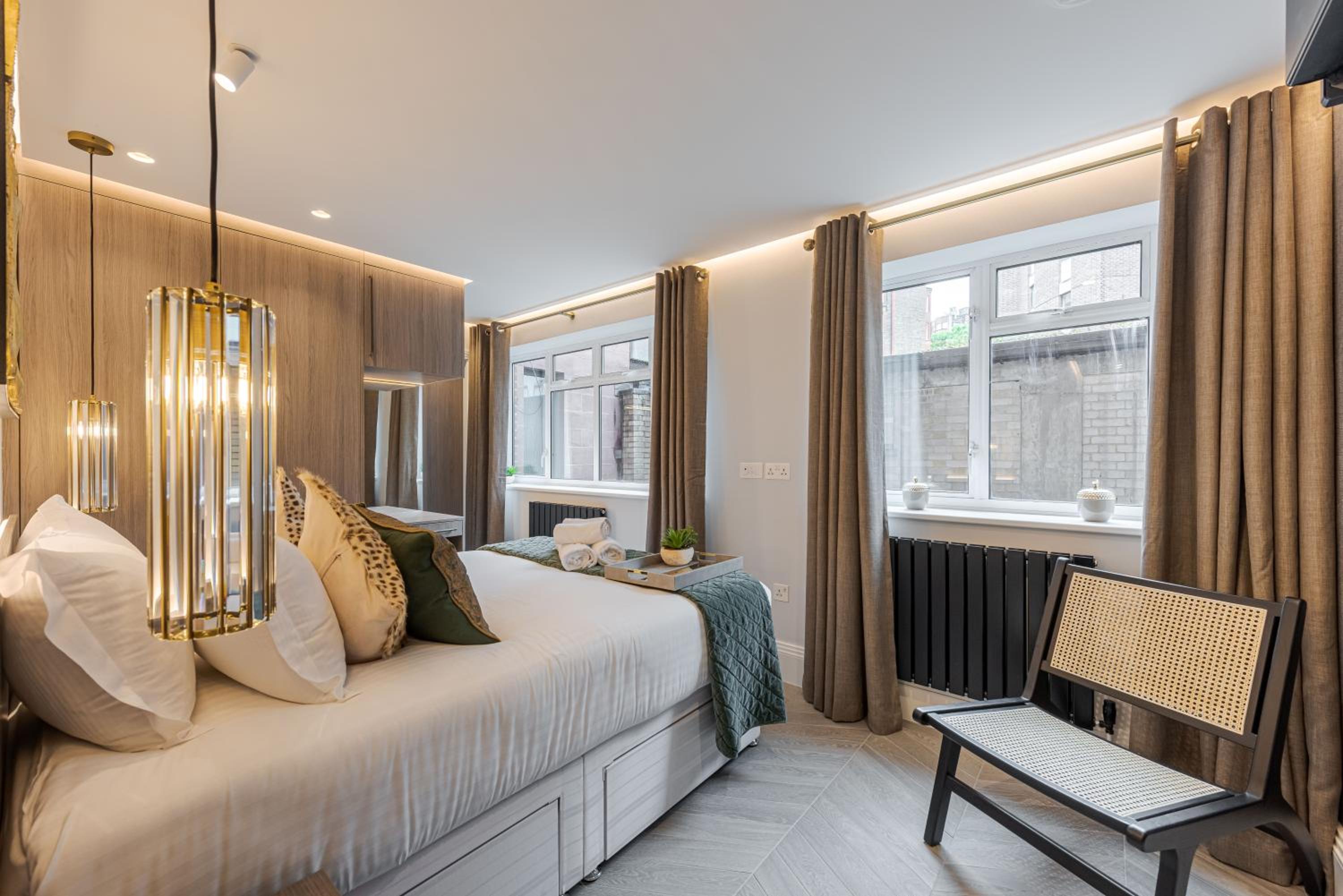 Luxurious 2Bd 2Bth Apartment in Knightsbridge with AC