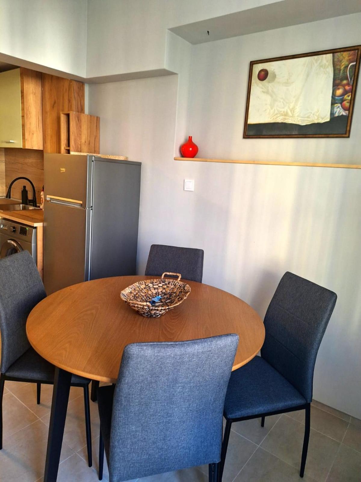 Cozy brand new apartment with Air Conditioner and garden view