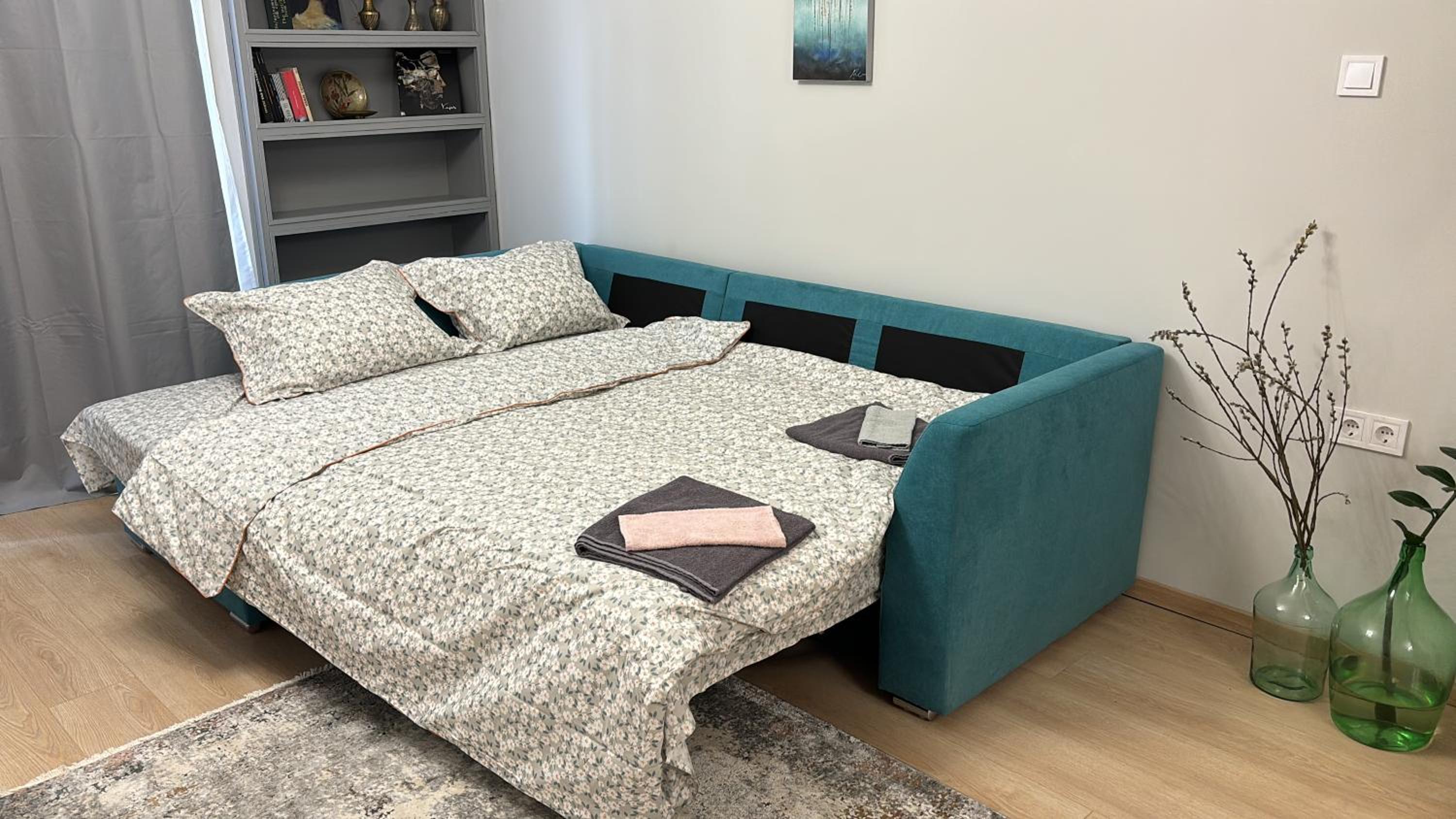 Cozy brand new apartment with Air Conditioner and garden view