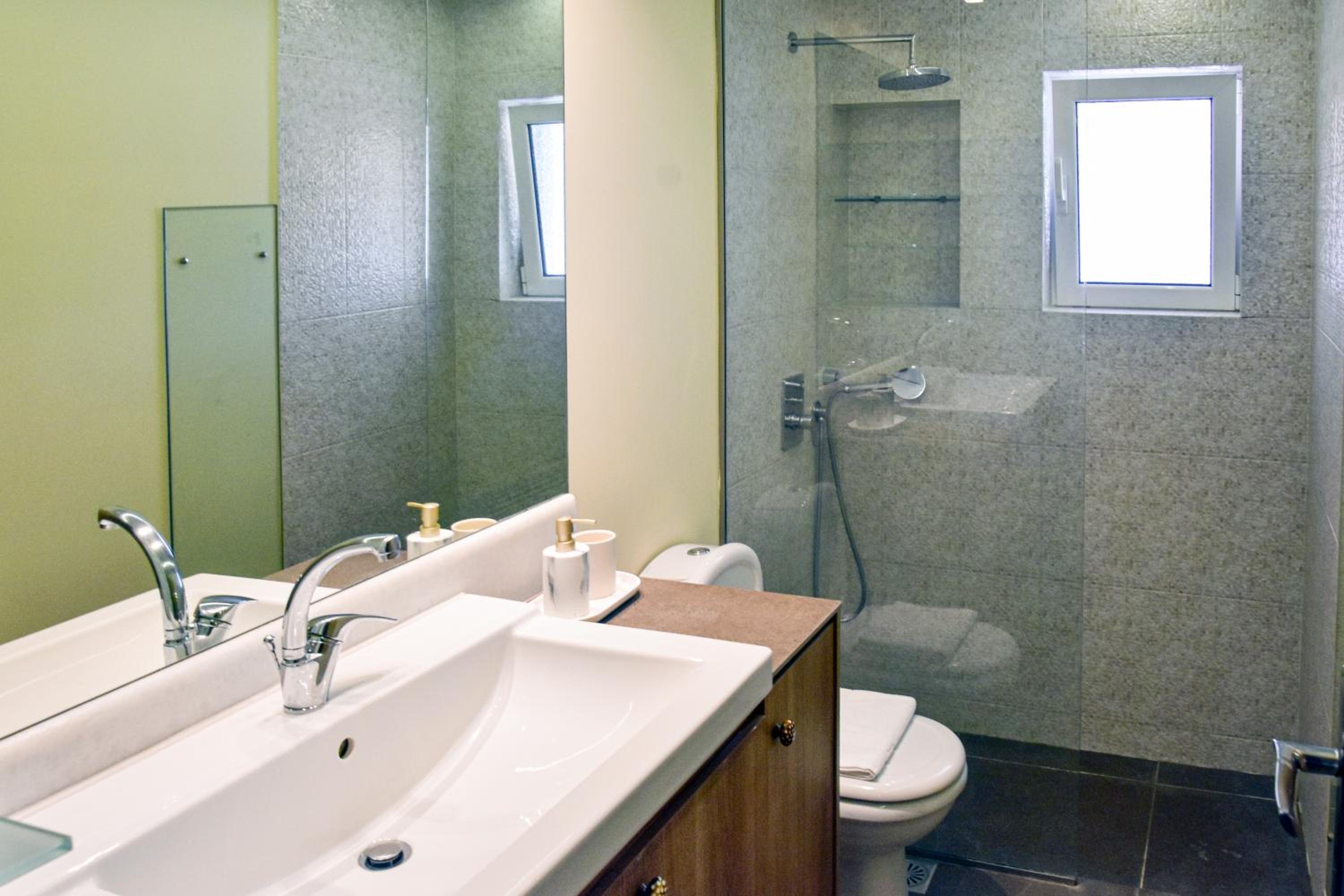Stylish apartment in Vouliagmeni