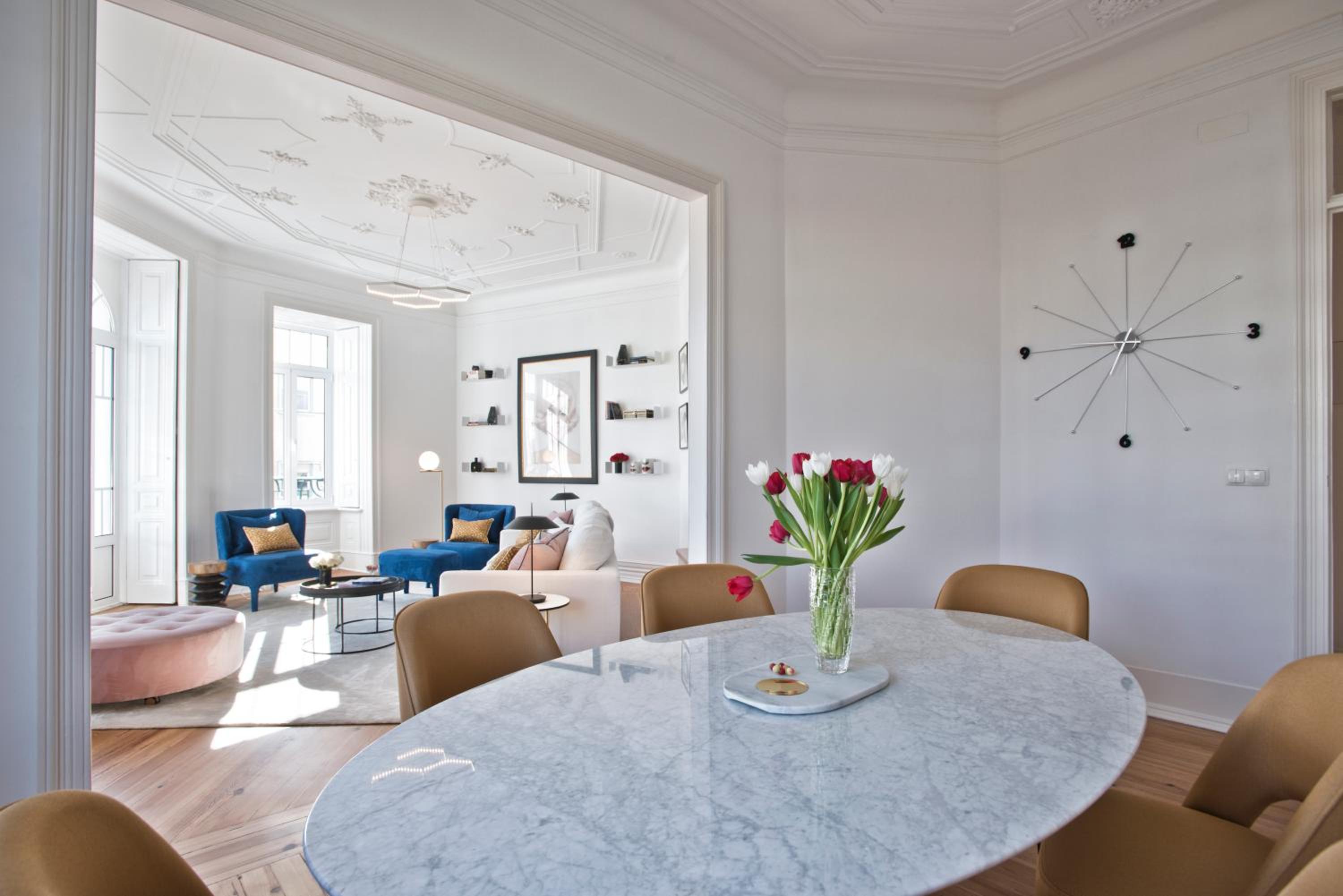 Stylish Estrela Apartment by LovelyStay