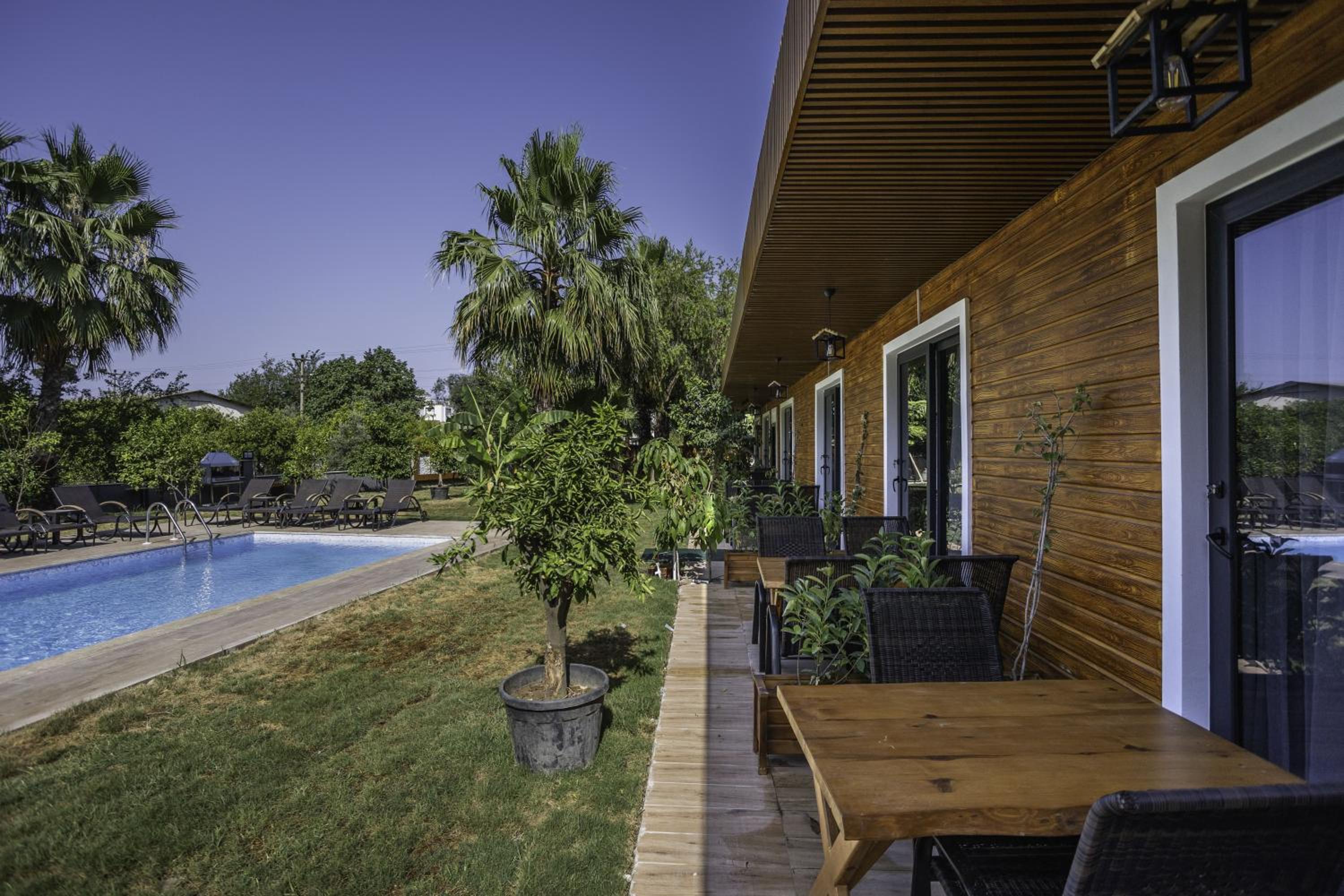 Terra Garden Hotel - Image 5