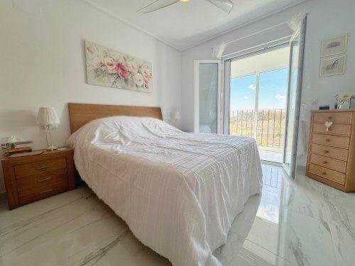 Stunning penthouse with beautiful golf views