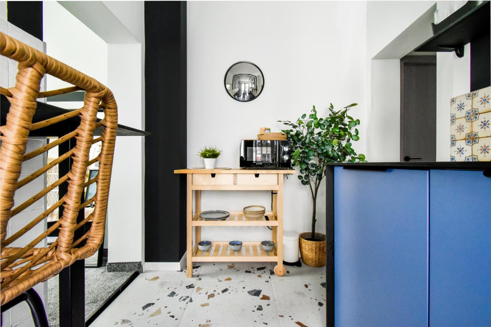 Duplex - Main Street Area - AC - Netflix - Desk