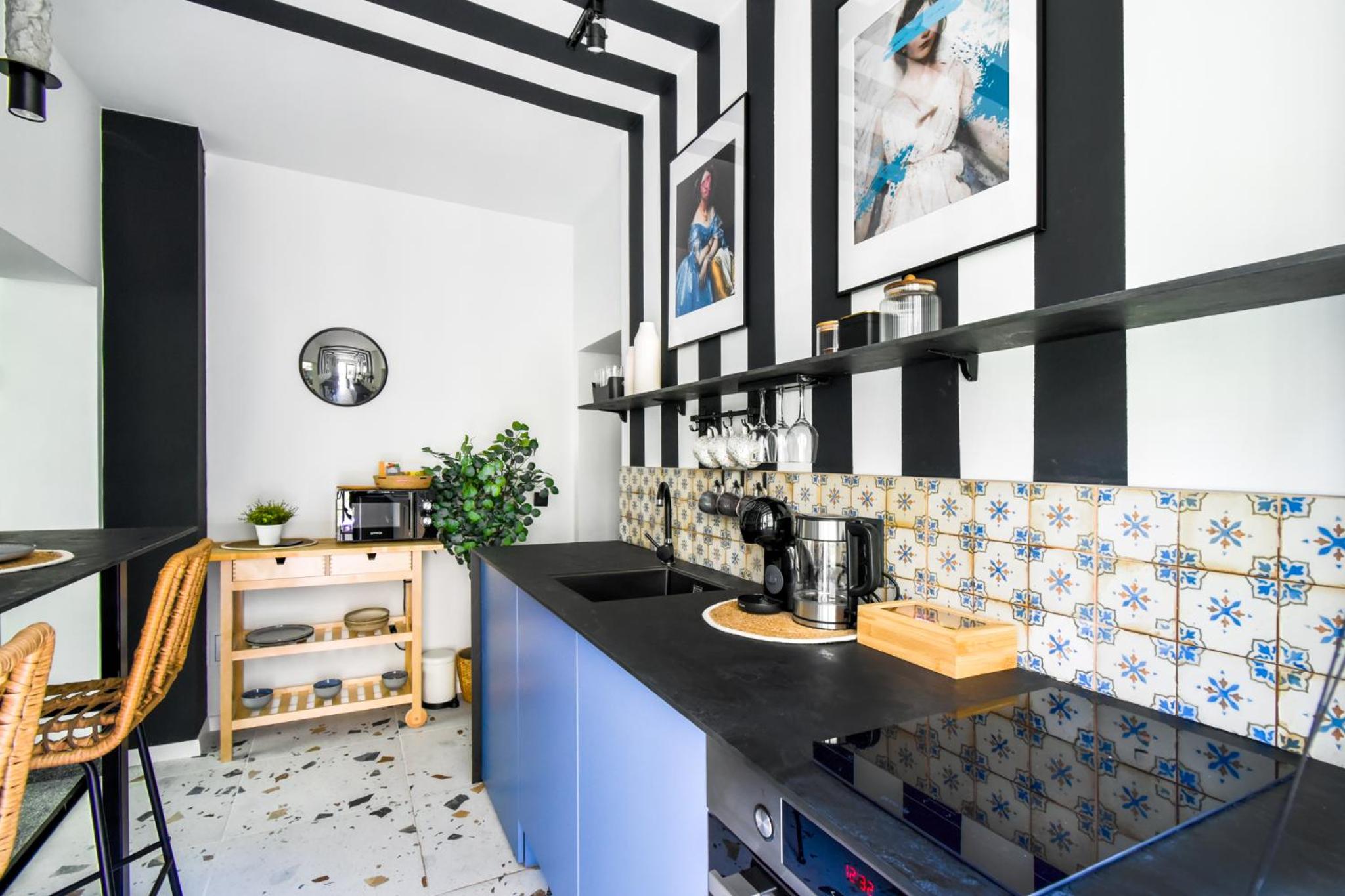 Duplex - Main Street Area - AC - Netflix - Desk