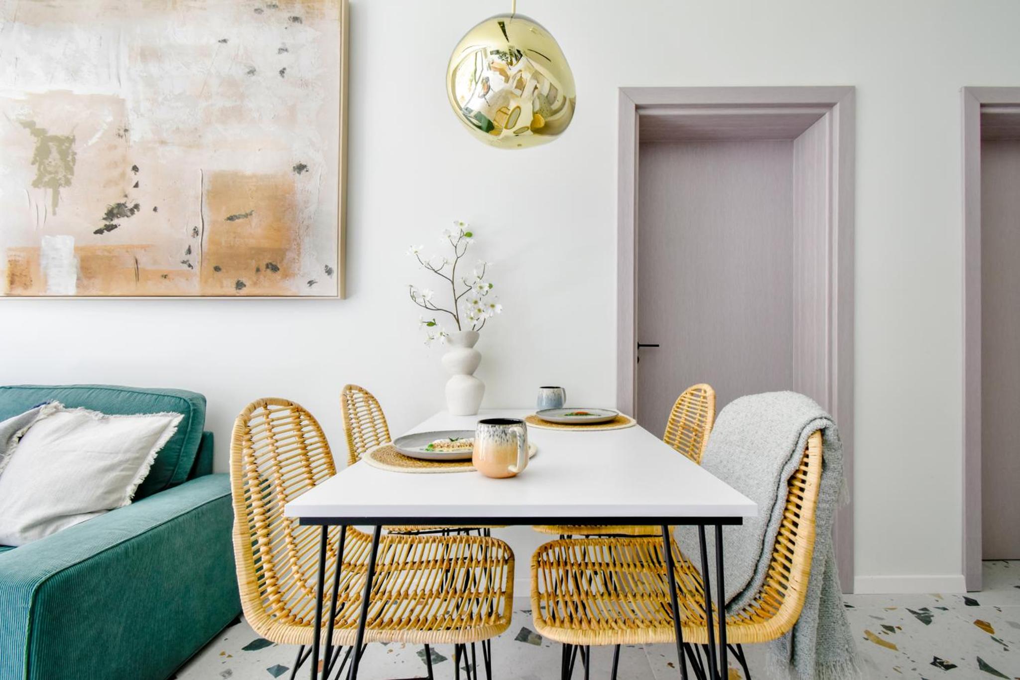 Duplex - Main Street Area - AC - Netflix - Desk